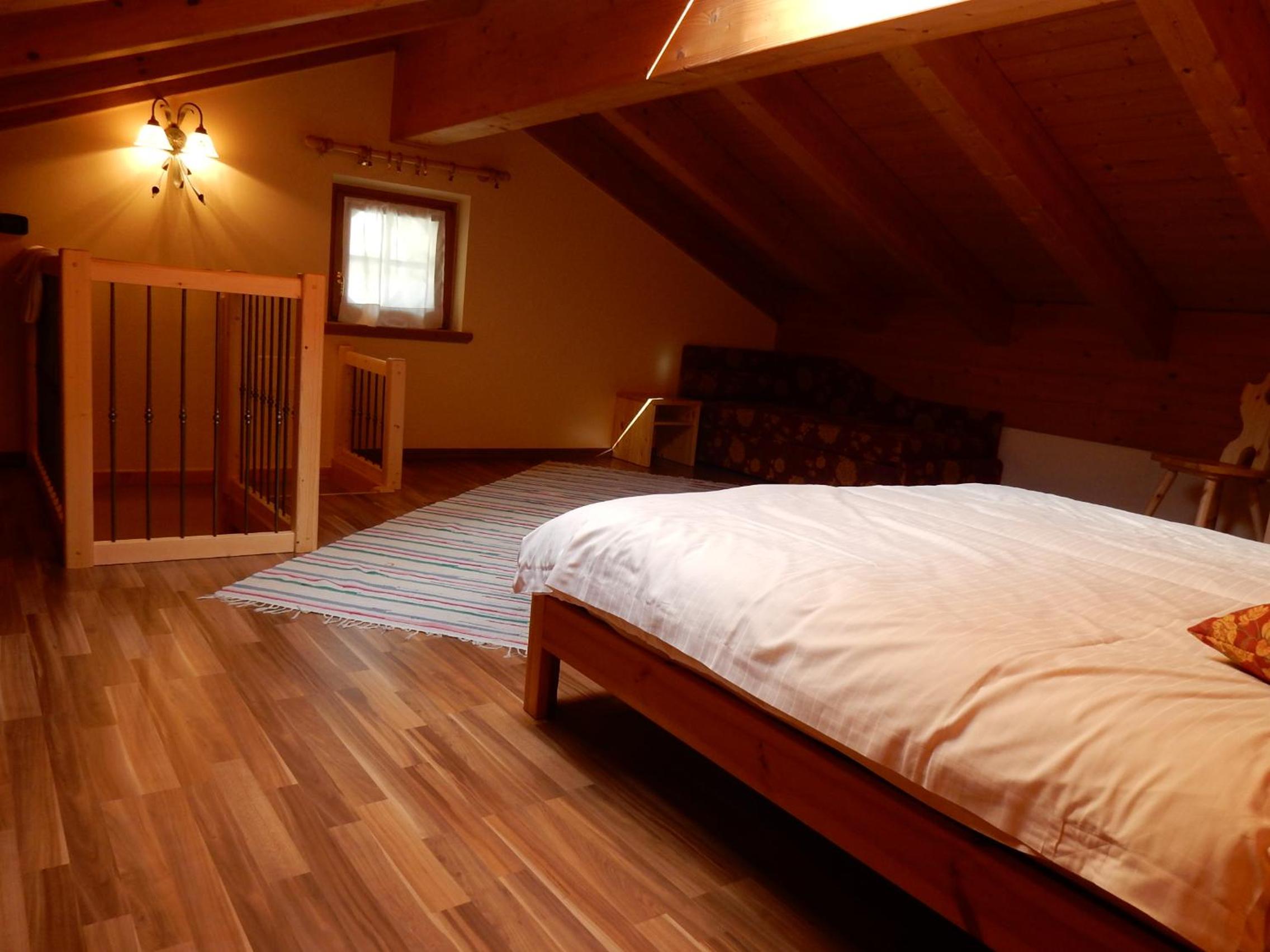 Quadruple Room with Balcony - Photo 18