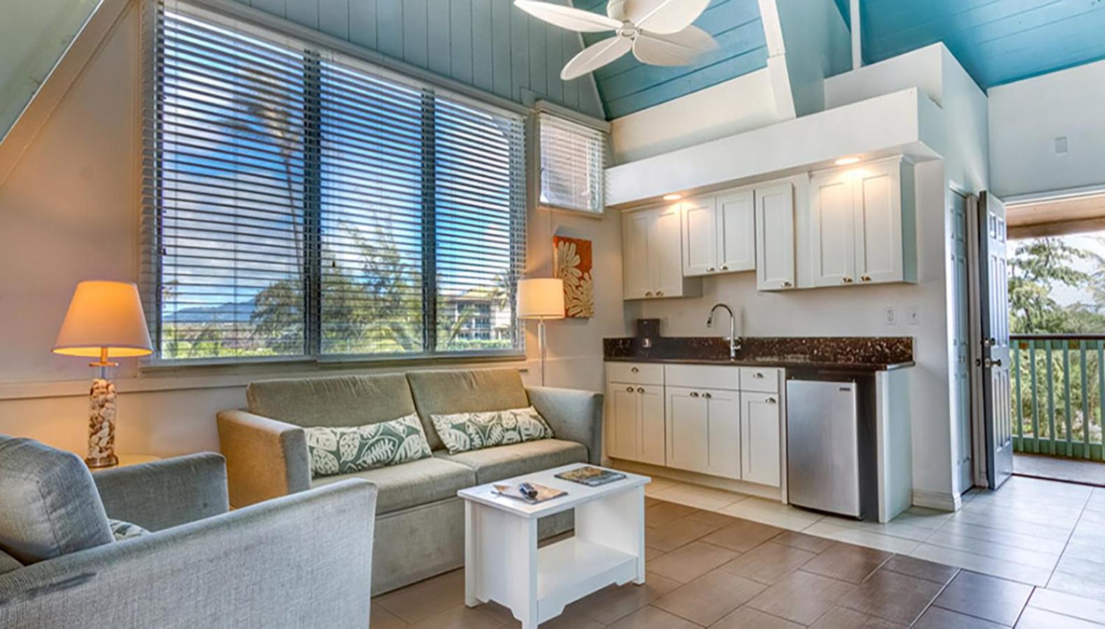 One-bedroom King Suite With Ocean View - Non-smoking