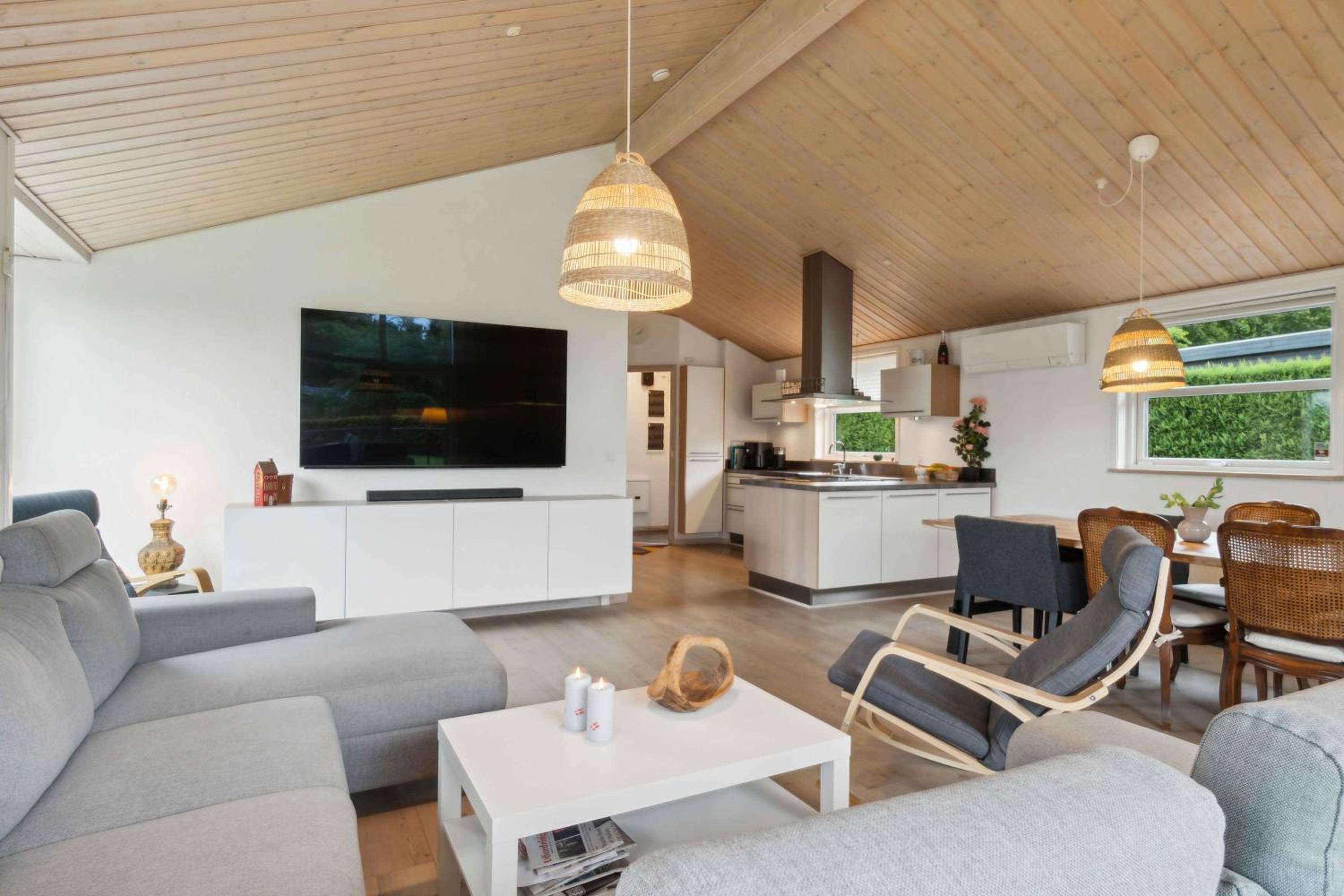 Four-Bedroom House photo 1