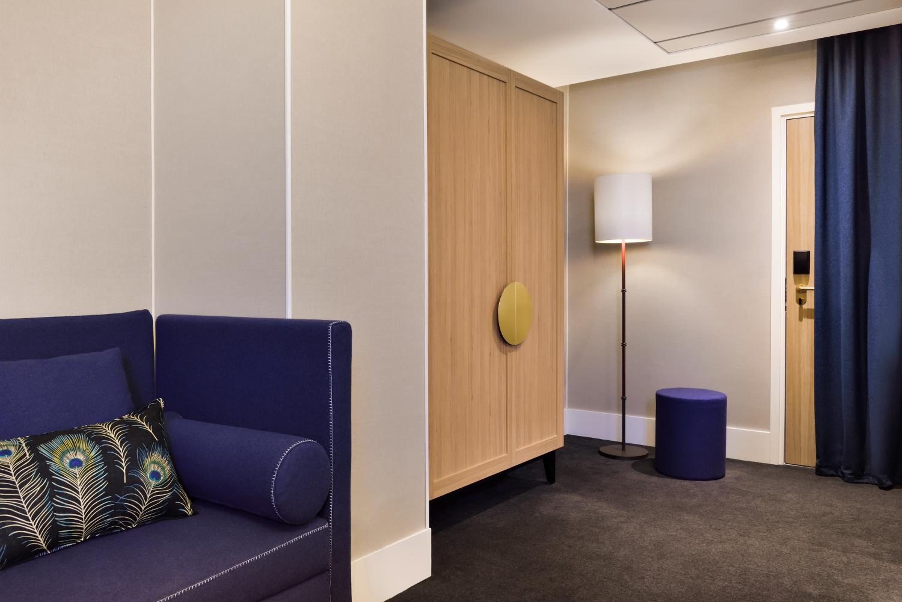 Junior King Suite