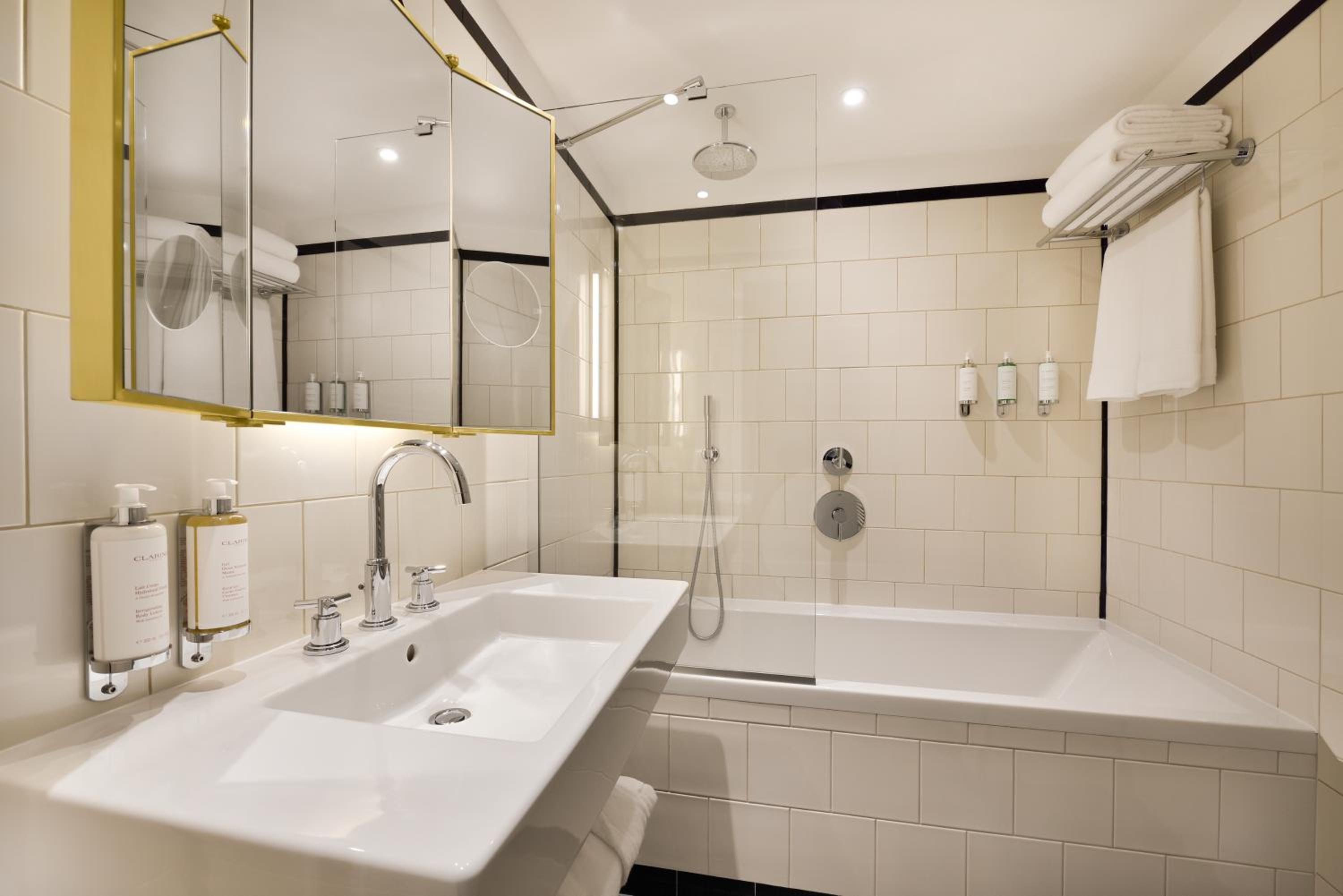 Junior King Suite