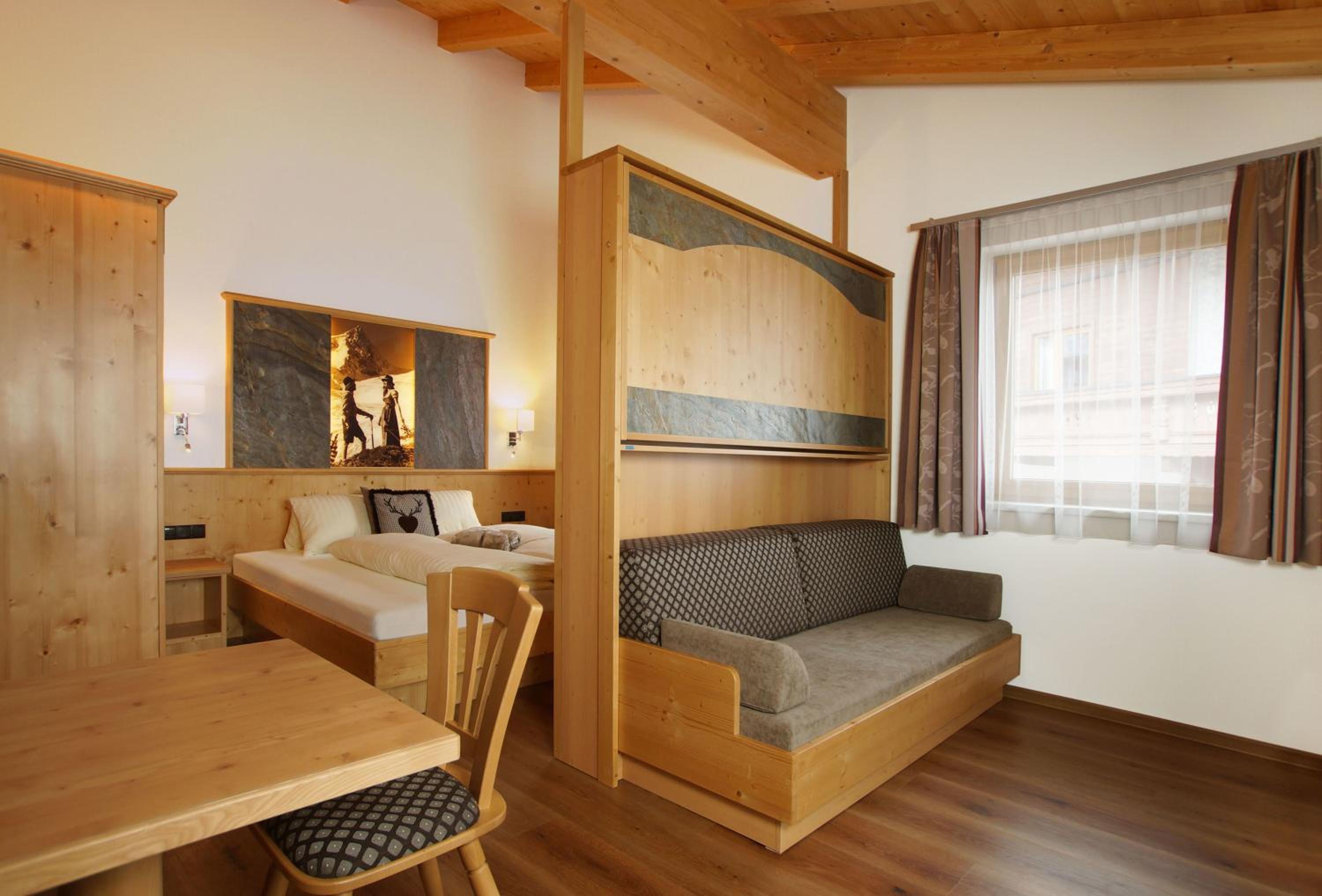 Superior Double or Twin Room with Mountain View photo 1
