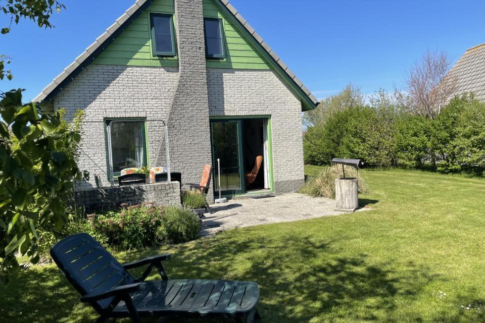 Three-Bedroom Bungalow photo 2