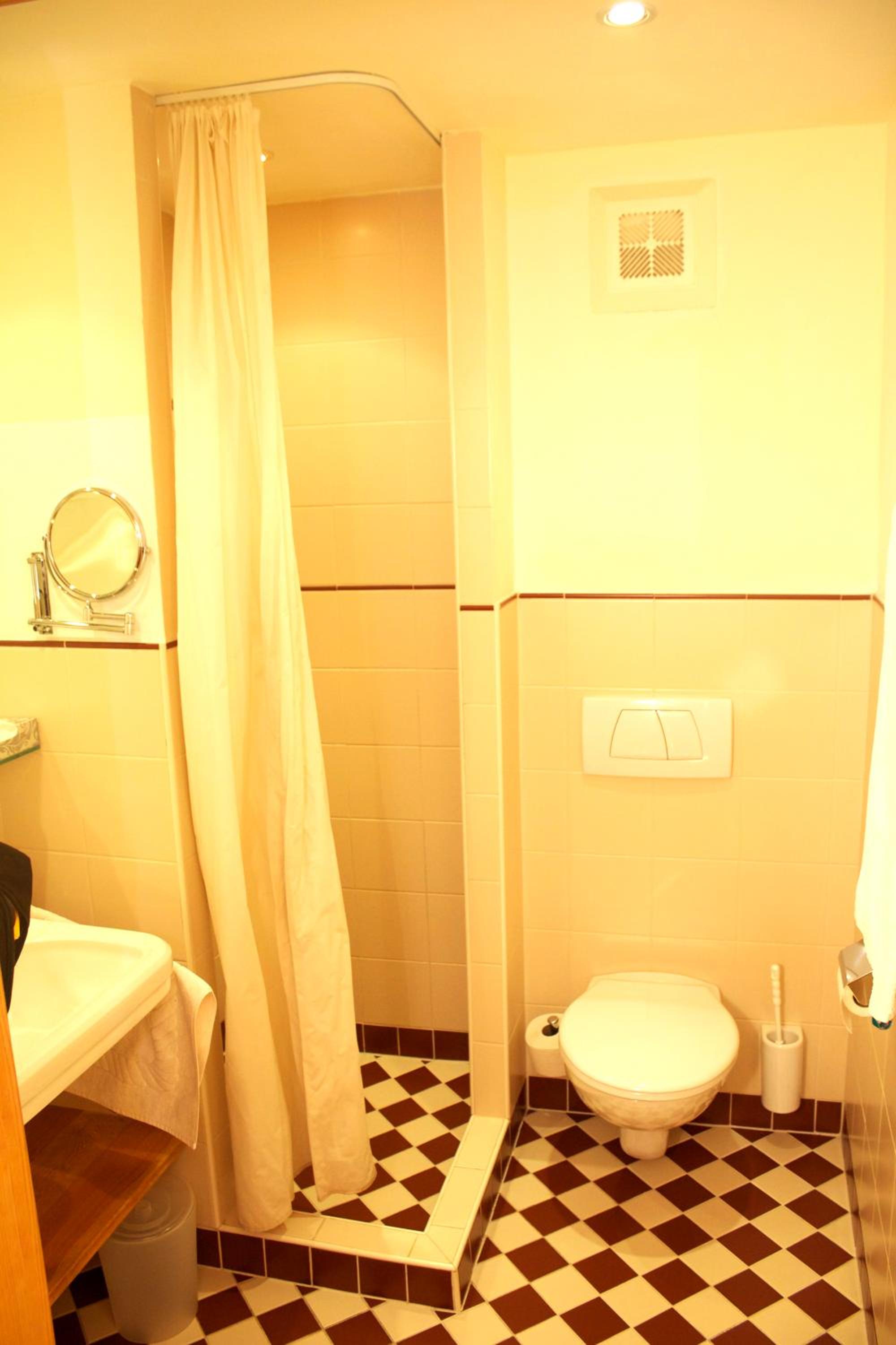 Basic Double Room - Photo 4