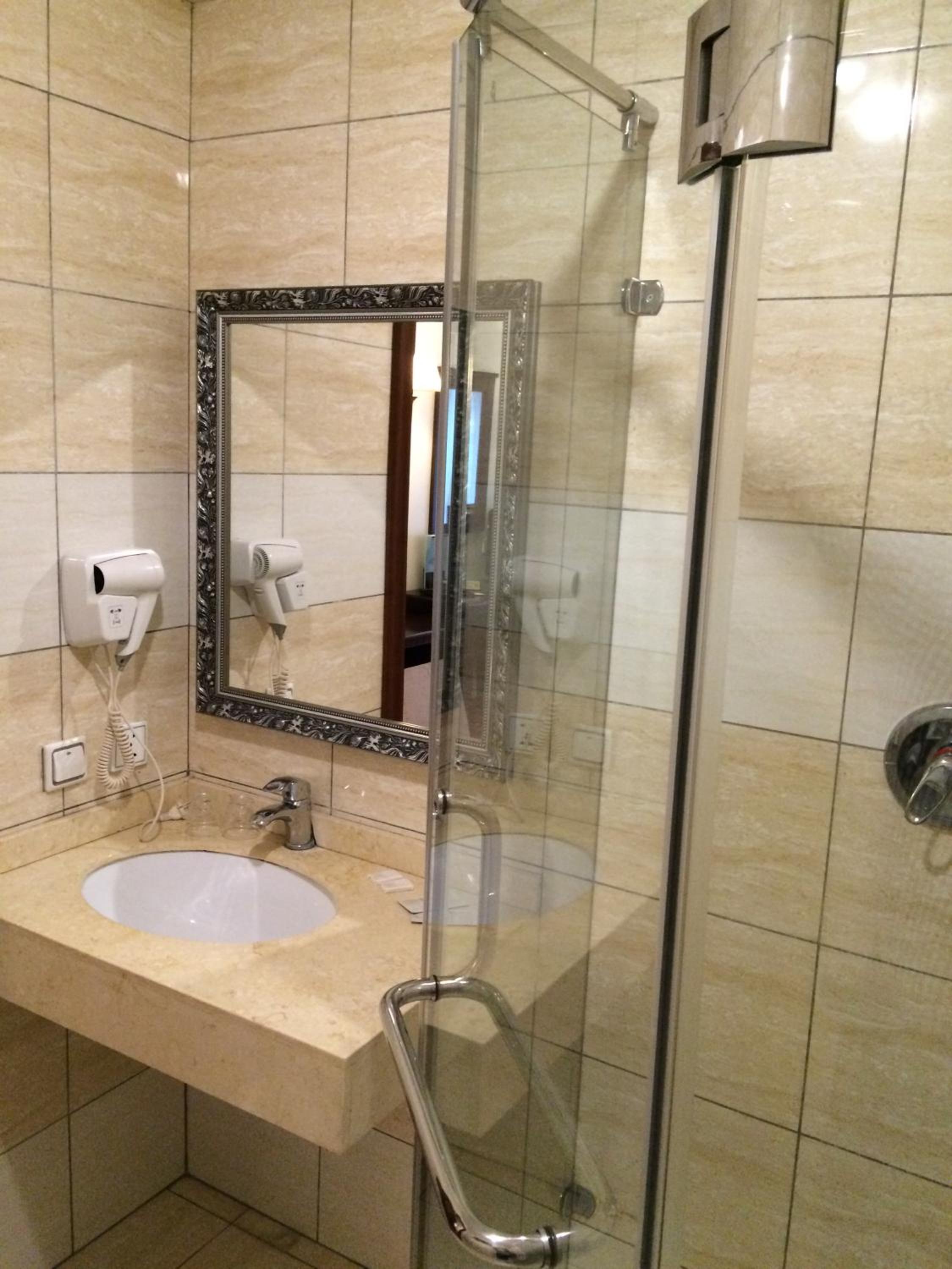 Standard Double or Twin Room photo 3