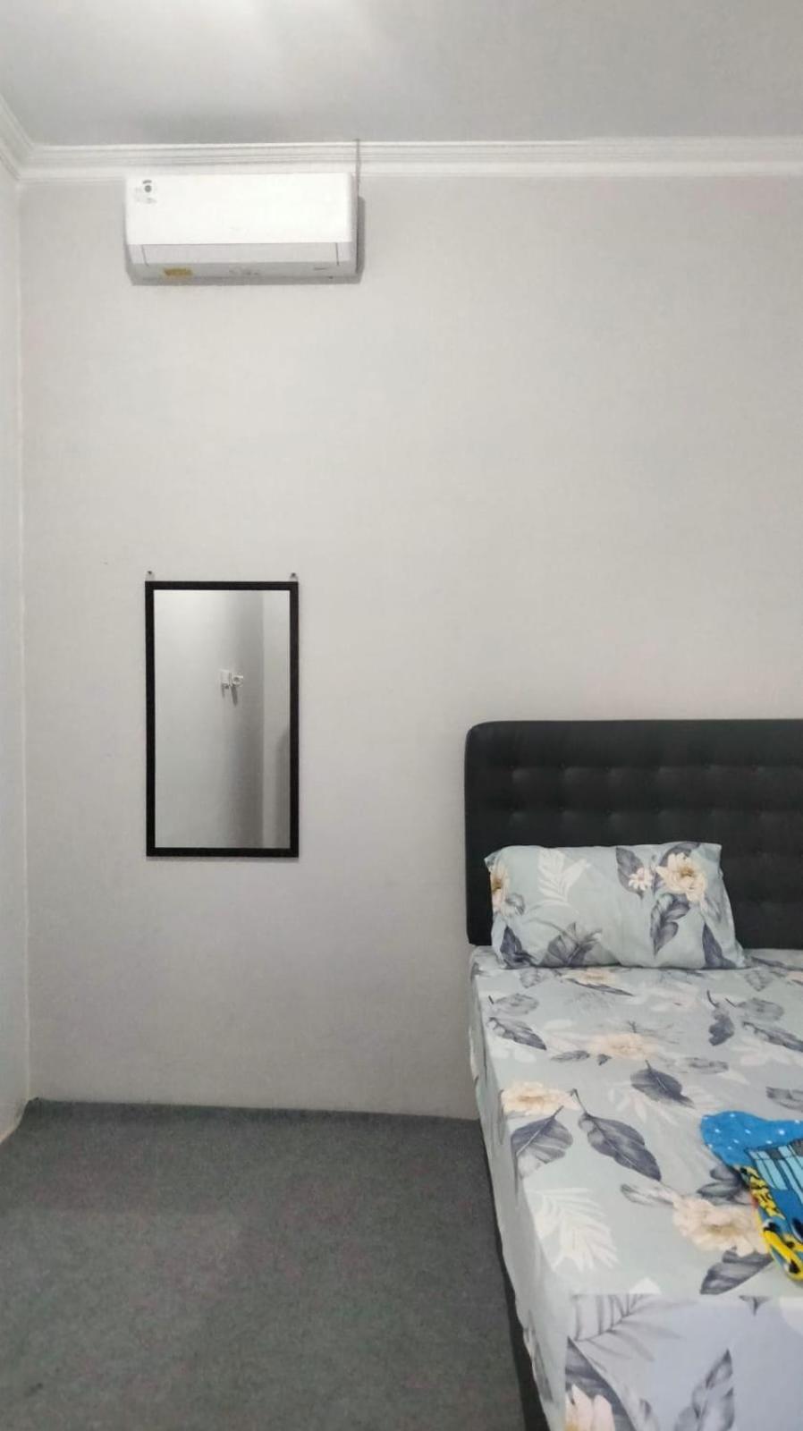 Standard Queen Room photo 1