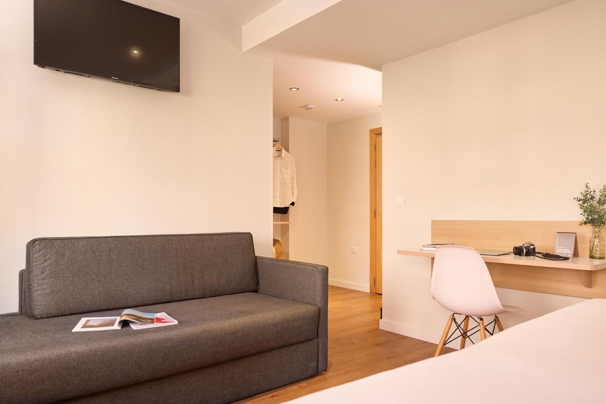 Triple Room - Photo 11