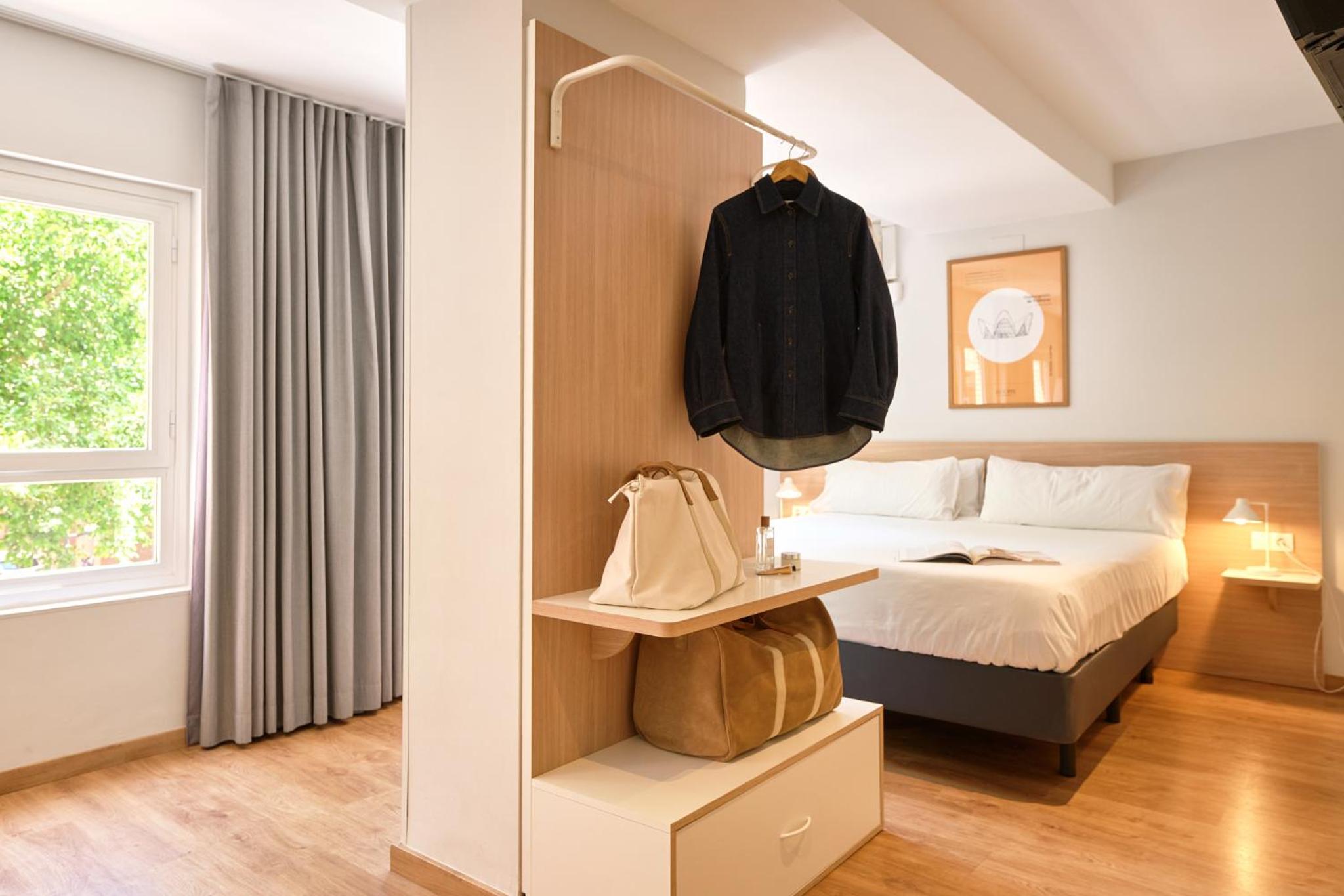 Double Room - Photo 18