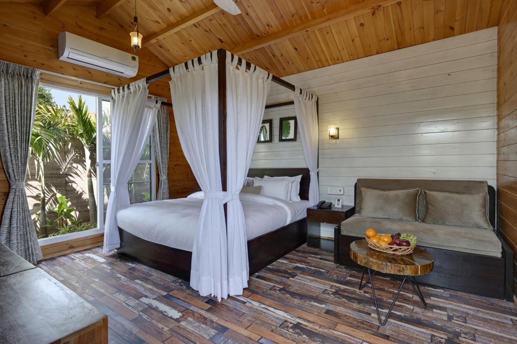 Suite With Private Pool photo 3