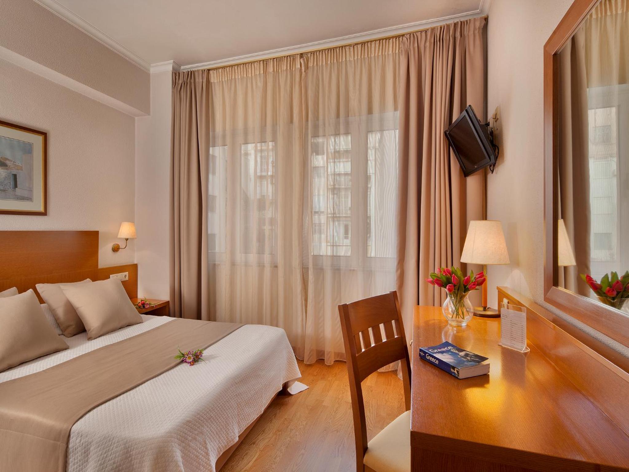 Standard Double or Twin Room photo 2