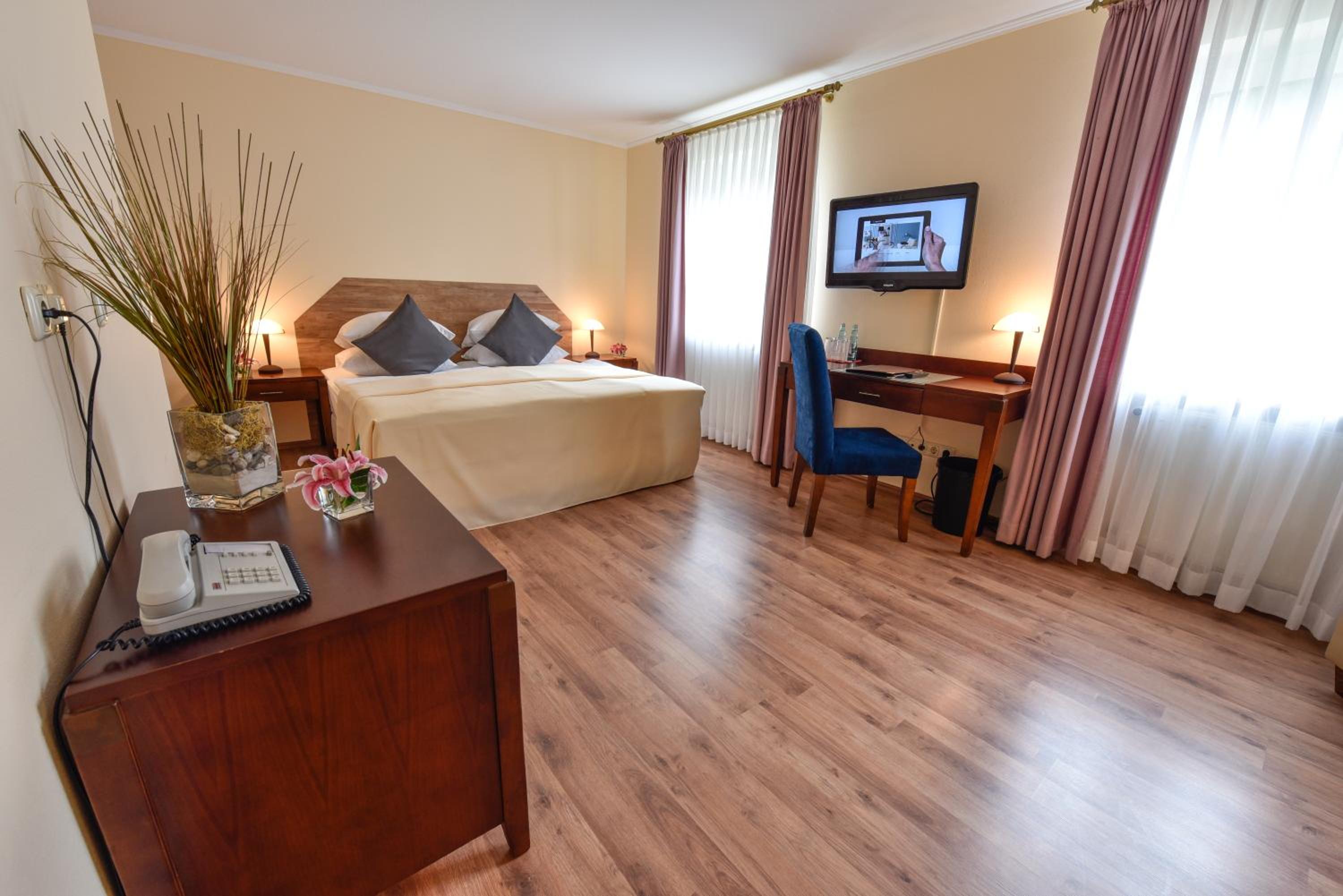 Superior Double Room - Photo 1
