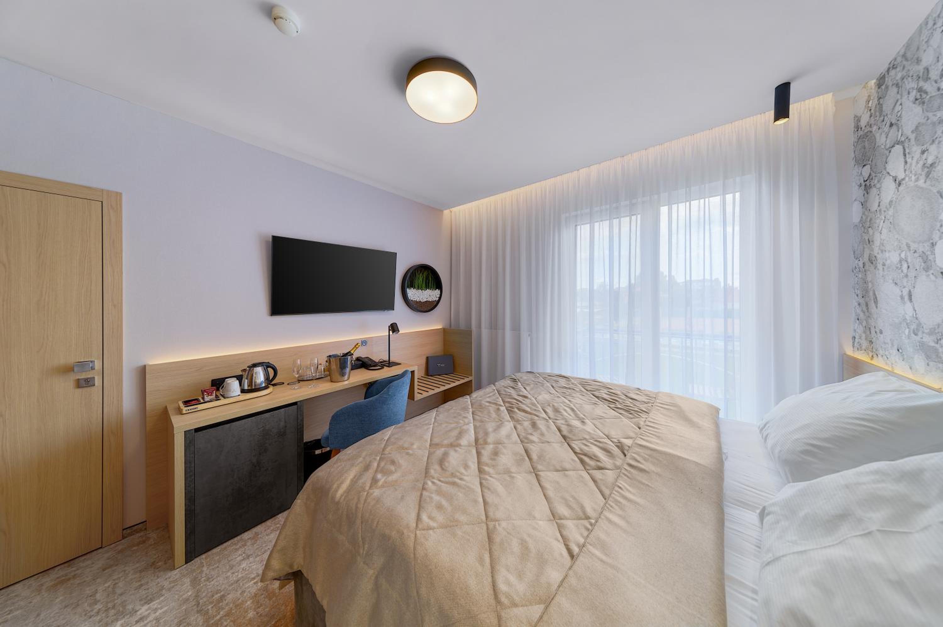 Exclusive Double or Twin Room with Balcony and Aquapark access photo 3