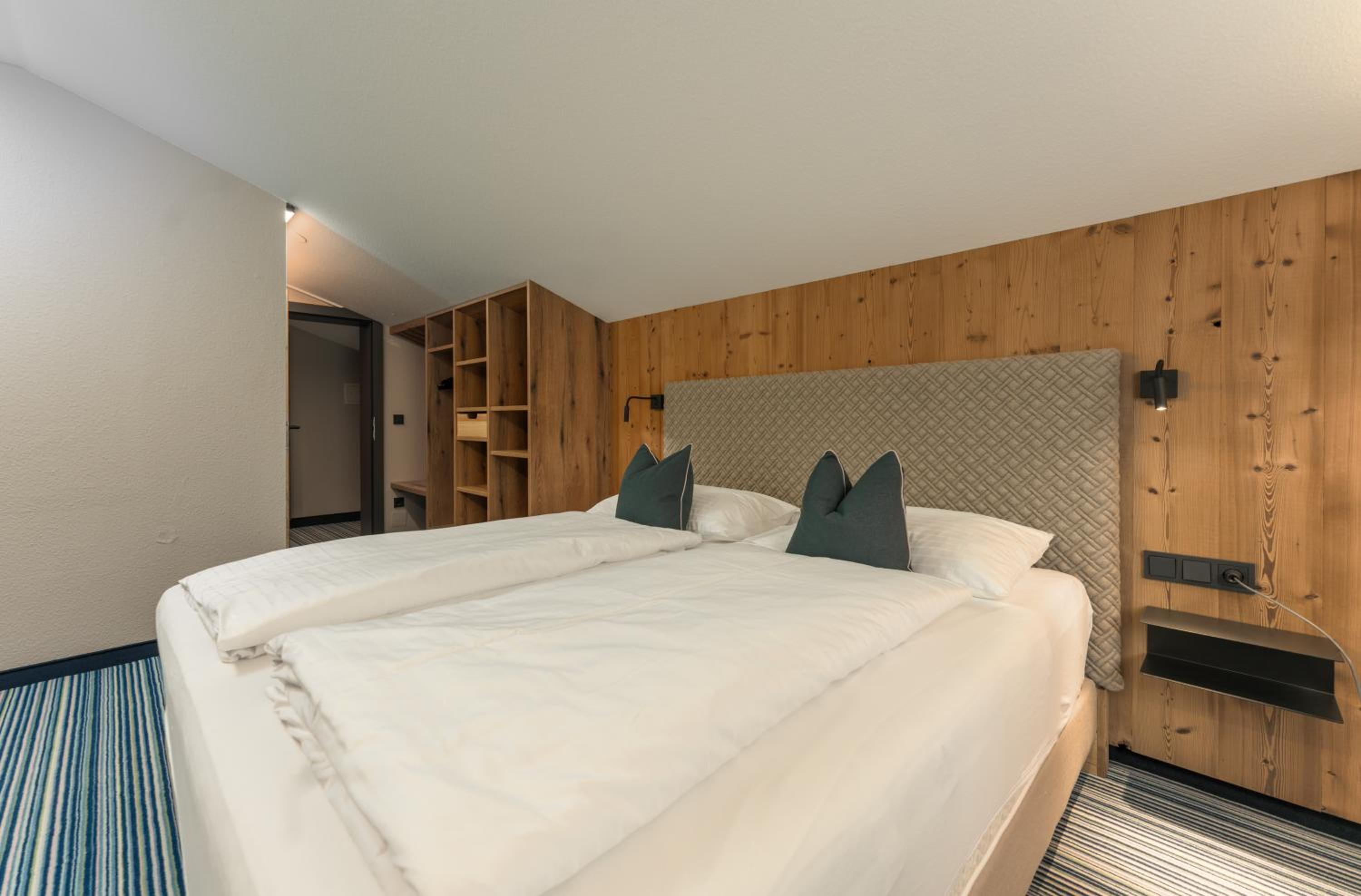 Comfort Suite with balcony and mountain view - Photo 3