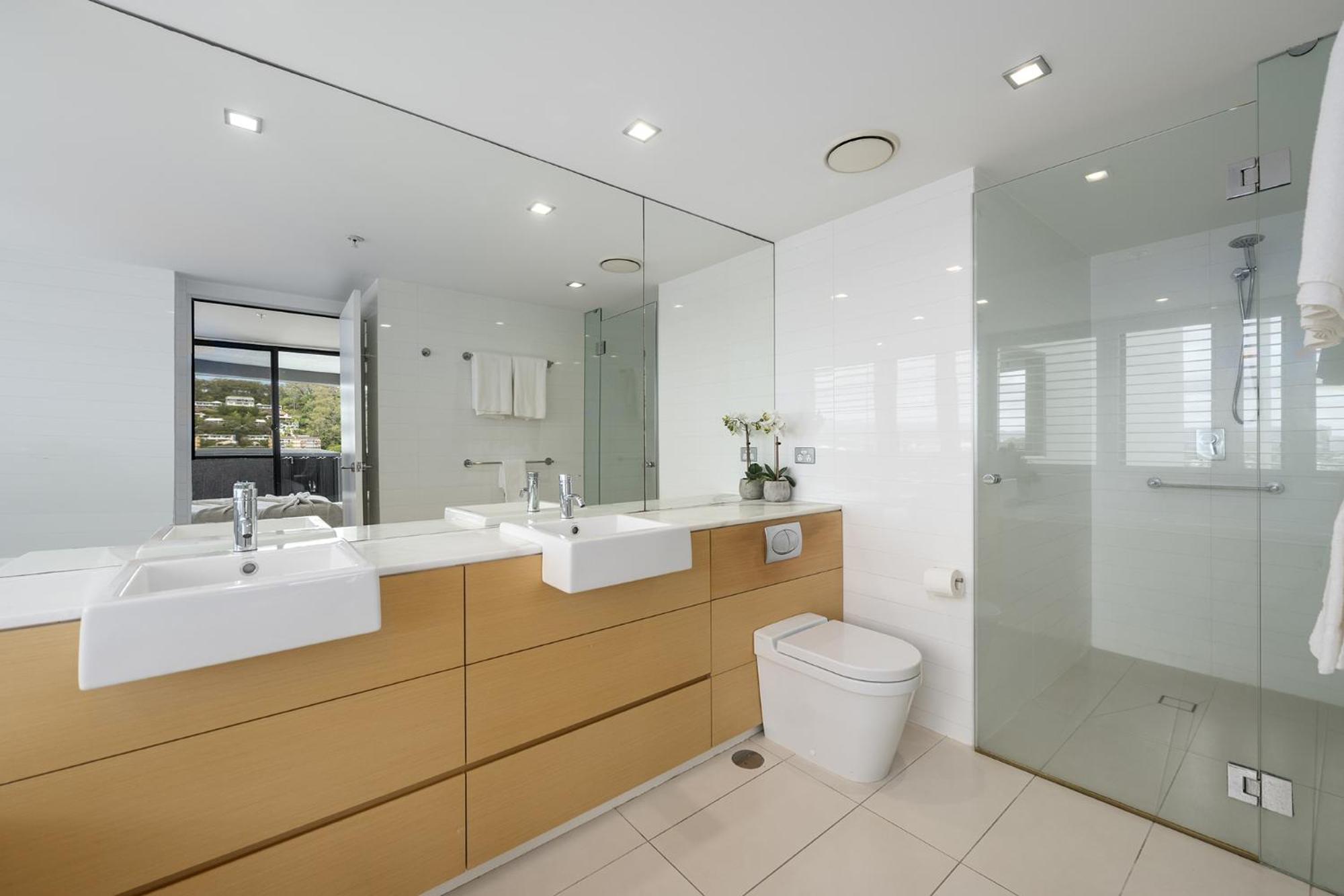 Two-Bedroom Apartment - Photo 2