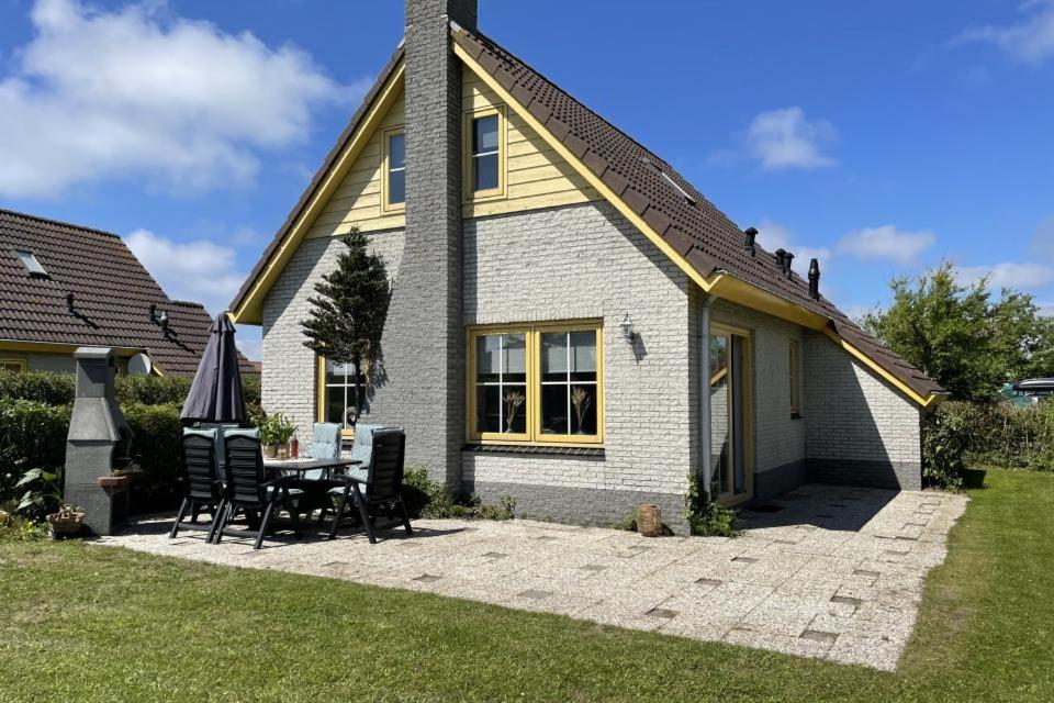 Three-Bedroom Bungalow photo 3