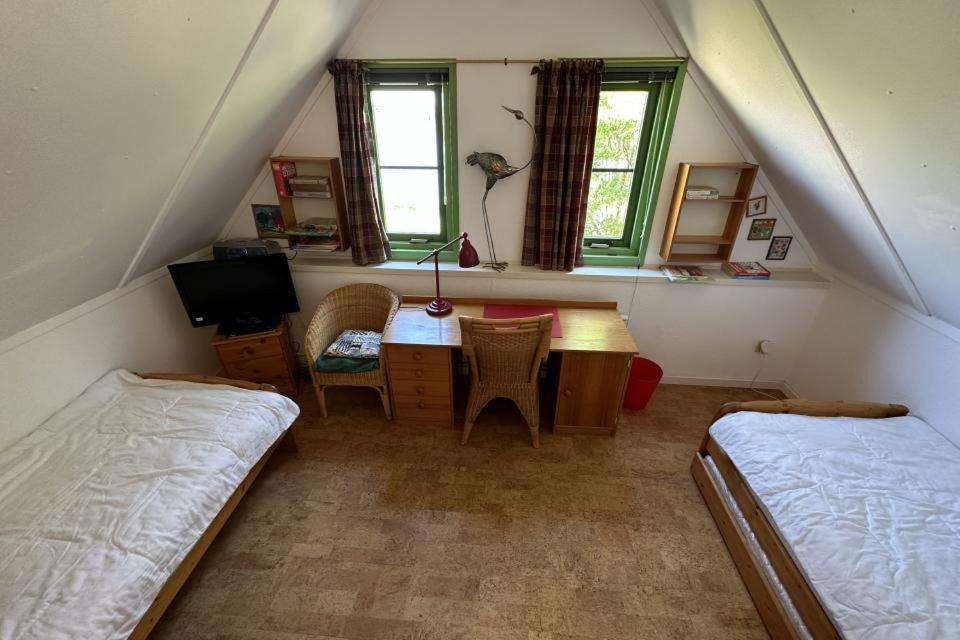 Three-Bedroom Bungalow photo 2