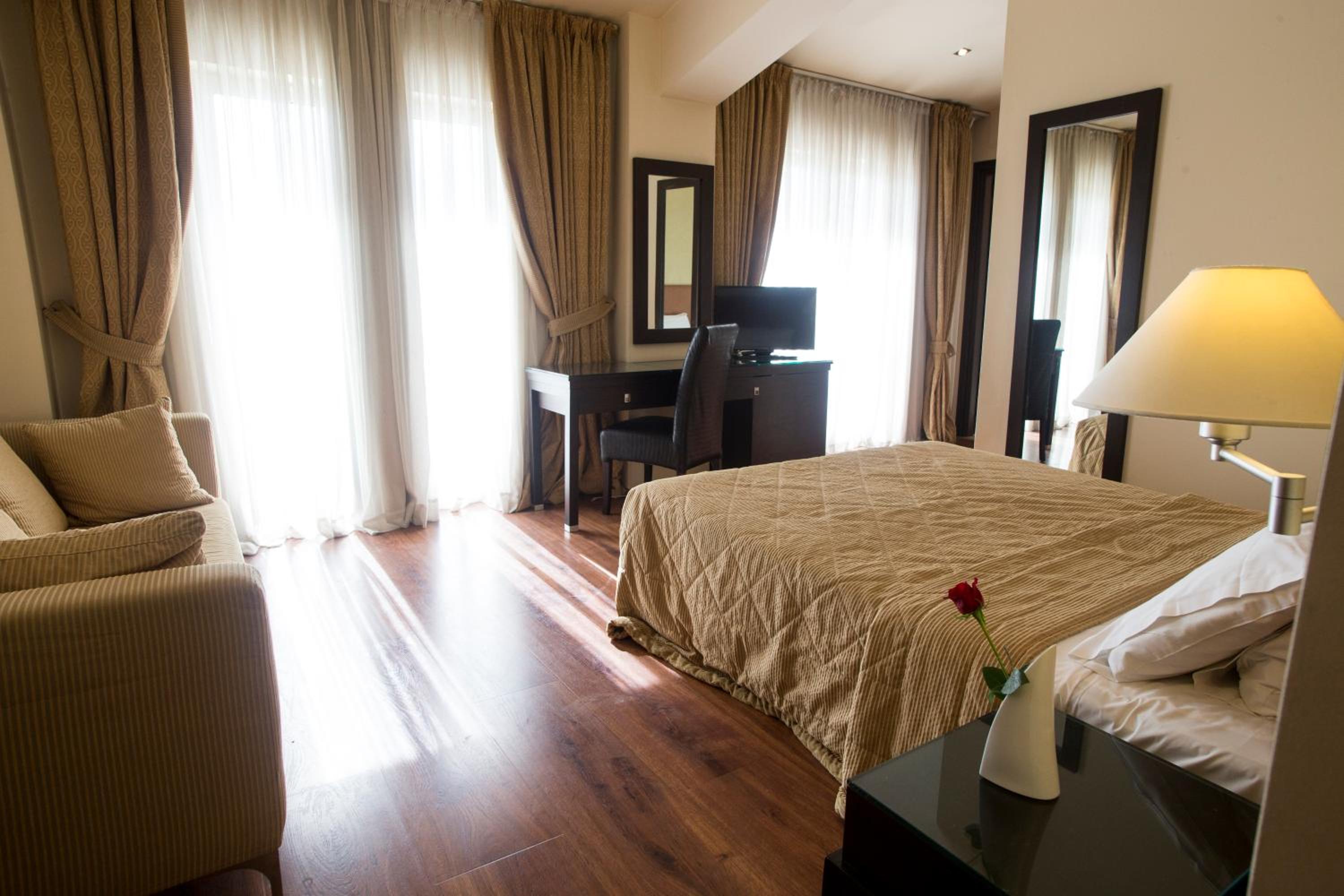 Junior Suite - Photo 1