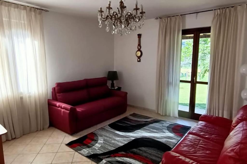 Two-Bedroom House photo 3