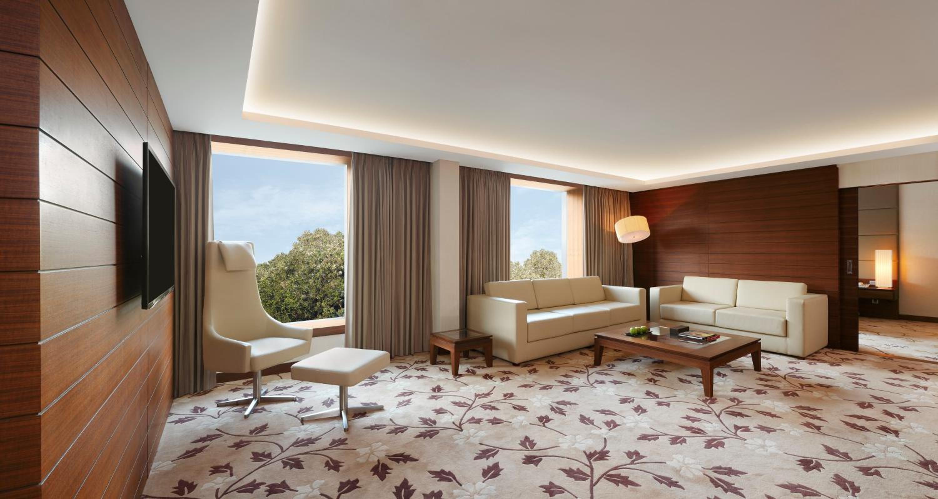 Two-Bedroom Luxury Suite with Club Lounge photo 2
