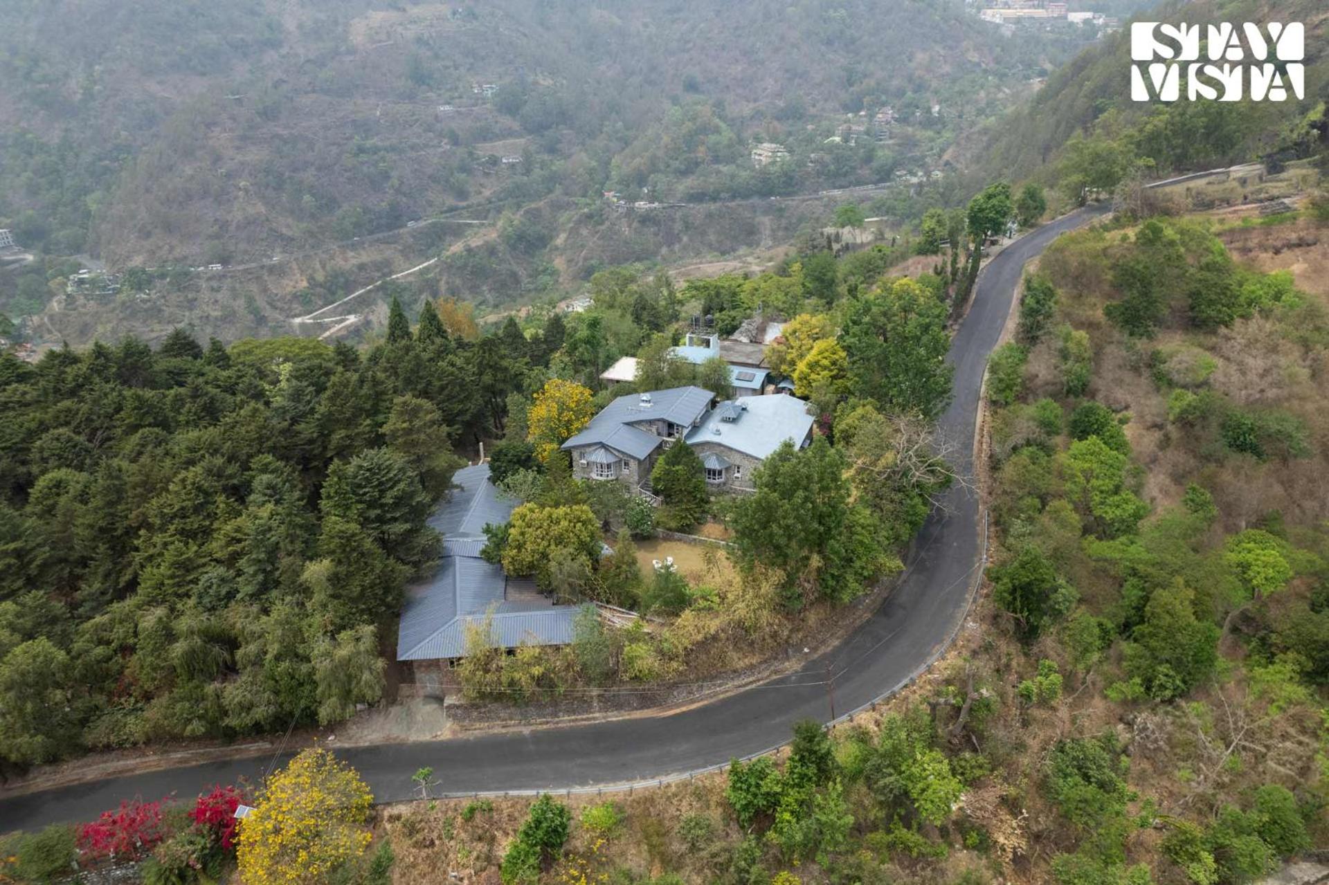 Villa photo 2