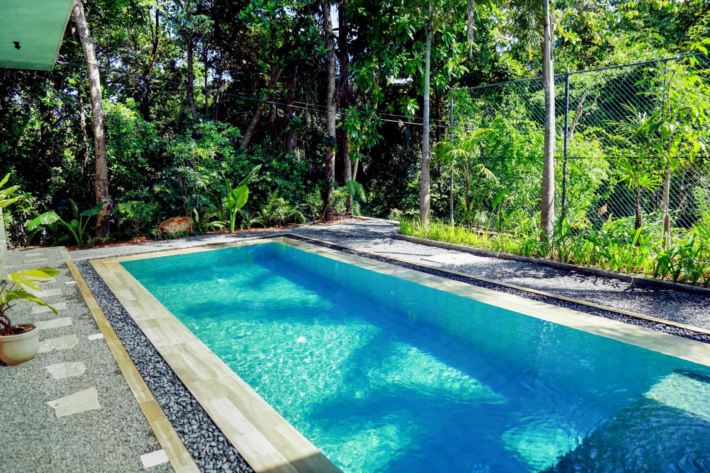 Deluxe Two-Bedroom Apartment with Garden View photo 2