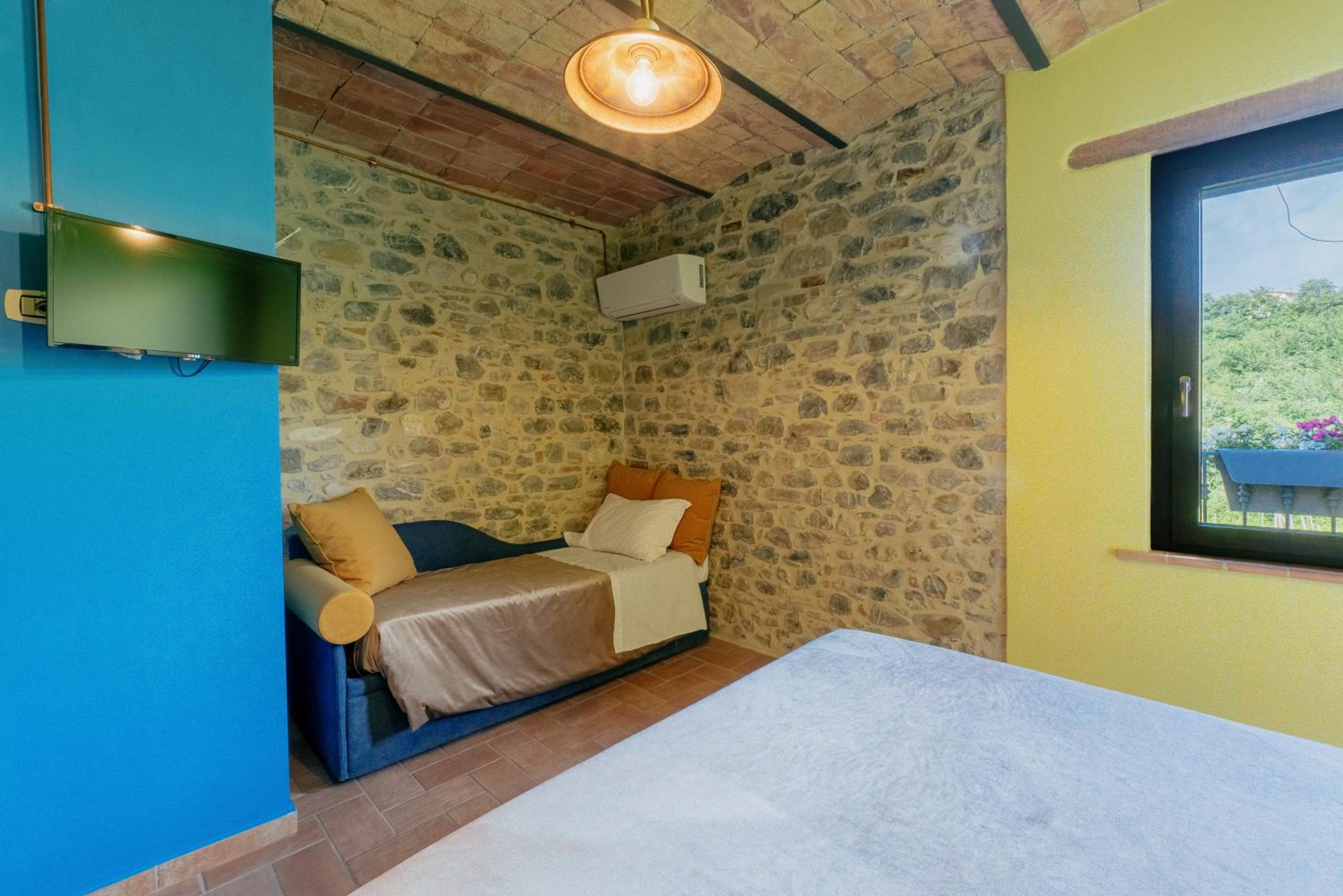 Triple Room photo 2