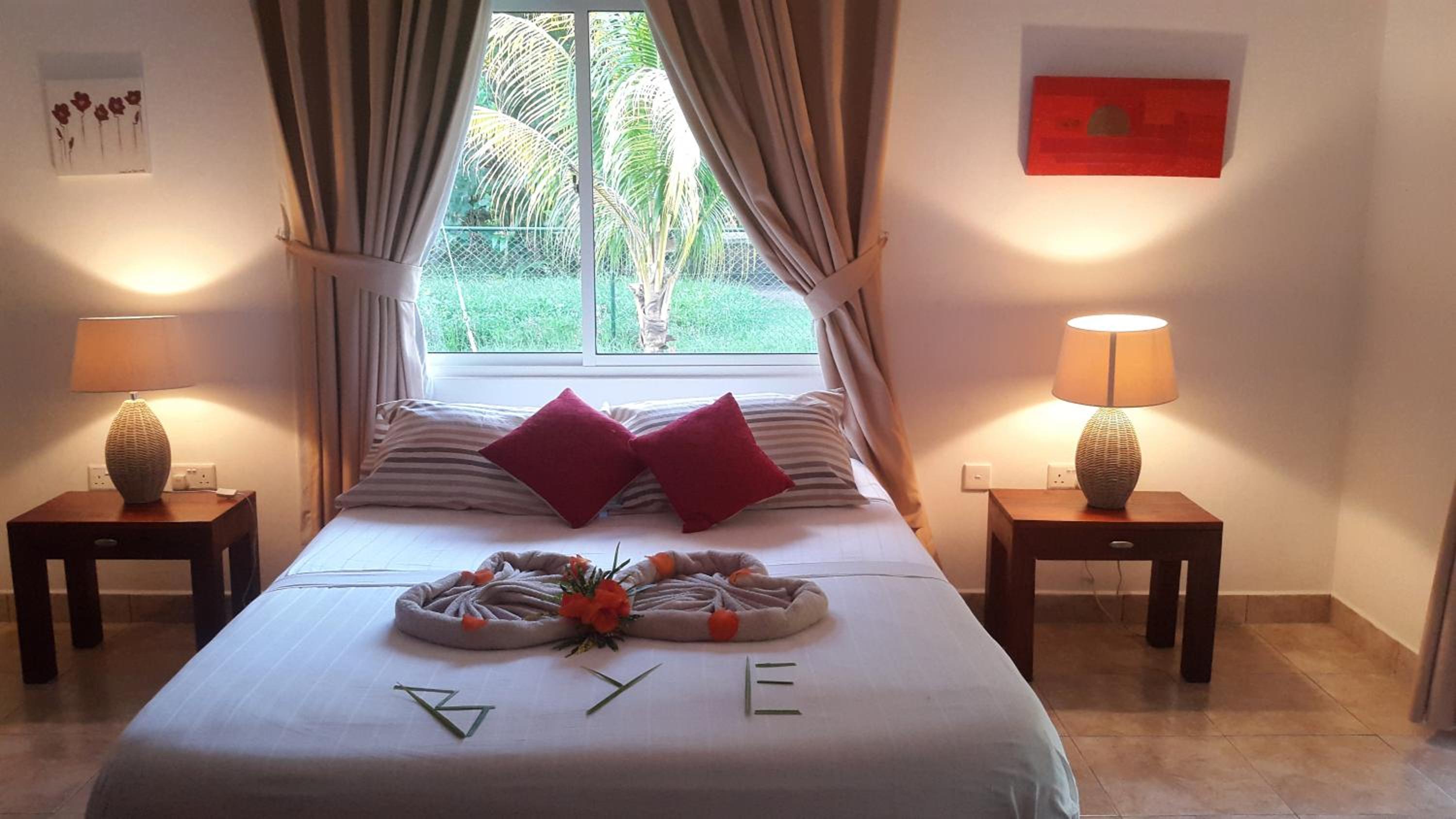 Deluxe Double Room with Balcony photo 2