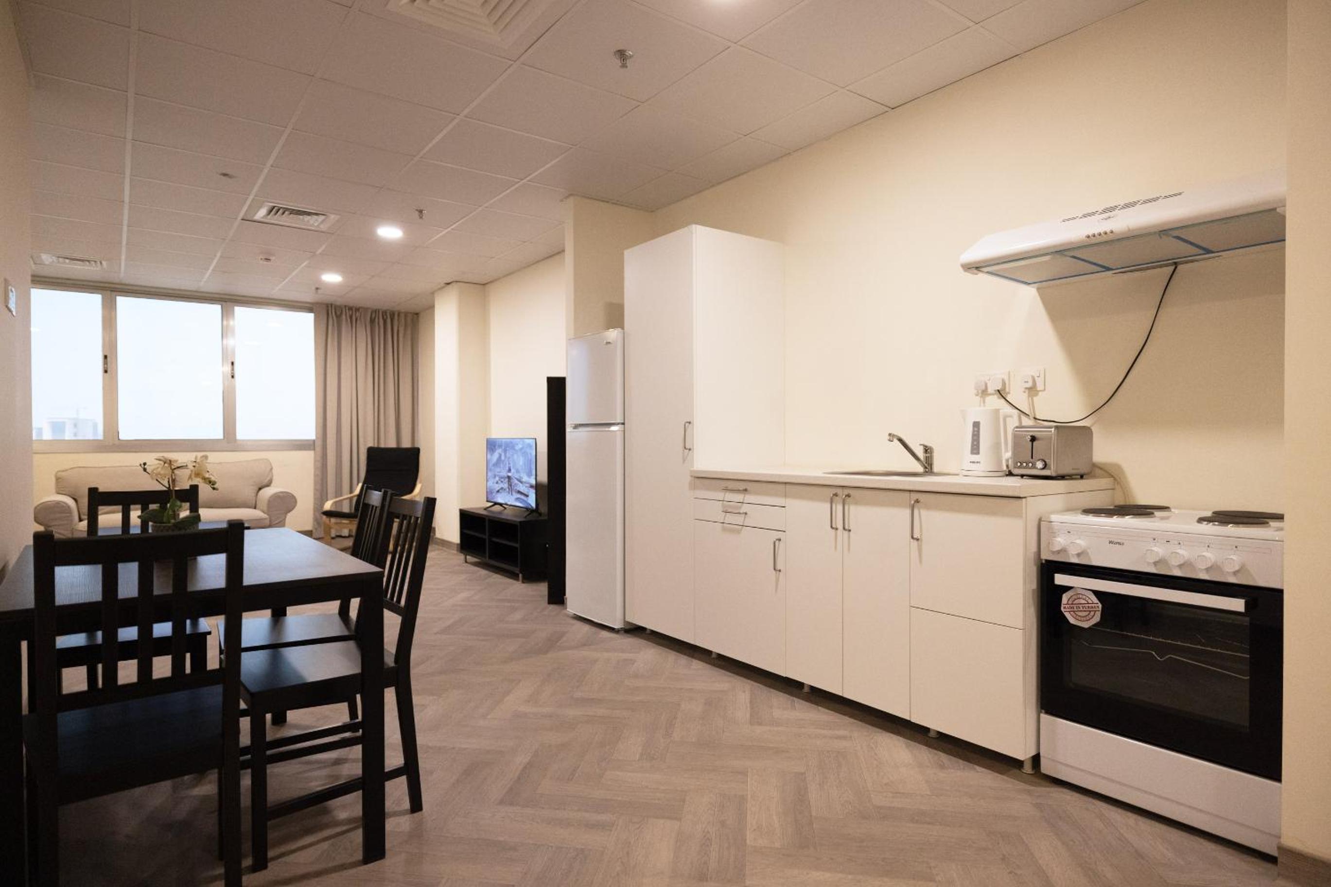 2 Bedroom Suite Panoramic View with Kitchen - Photo 1