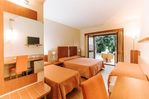 Quadruple Room photo 3