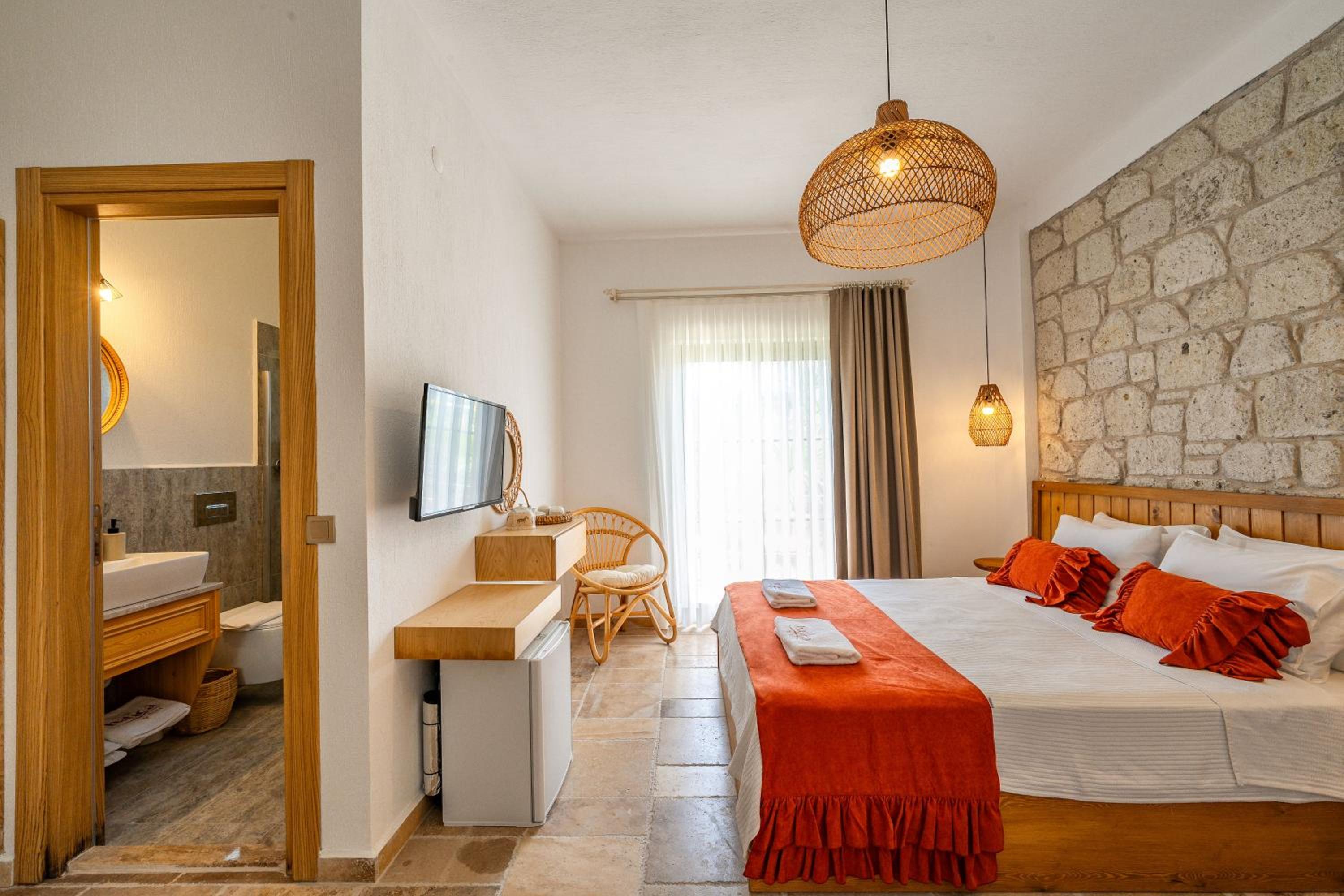 Deluxe Triple Room - Photo 4