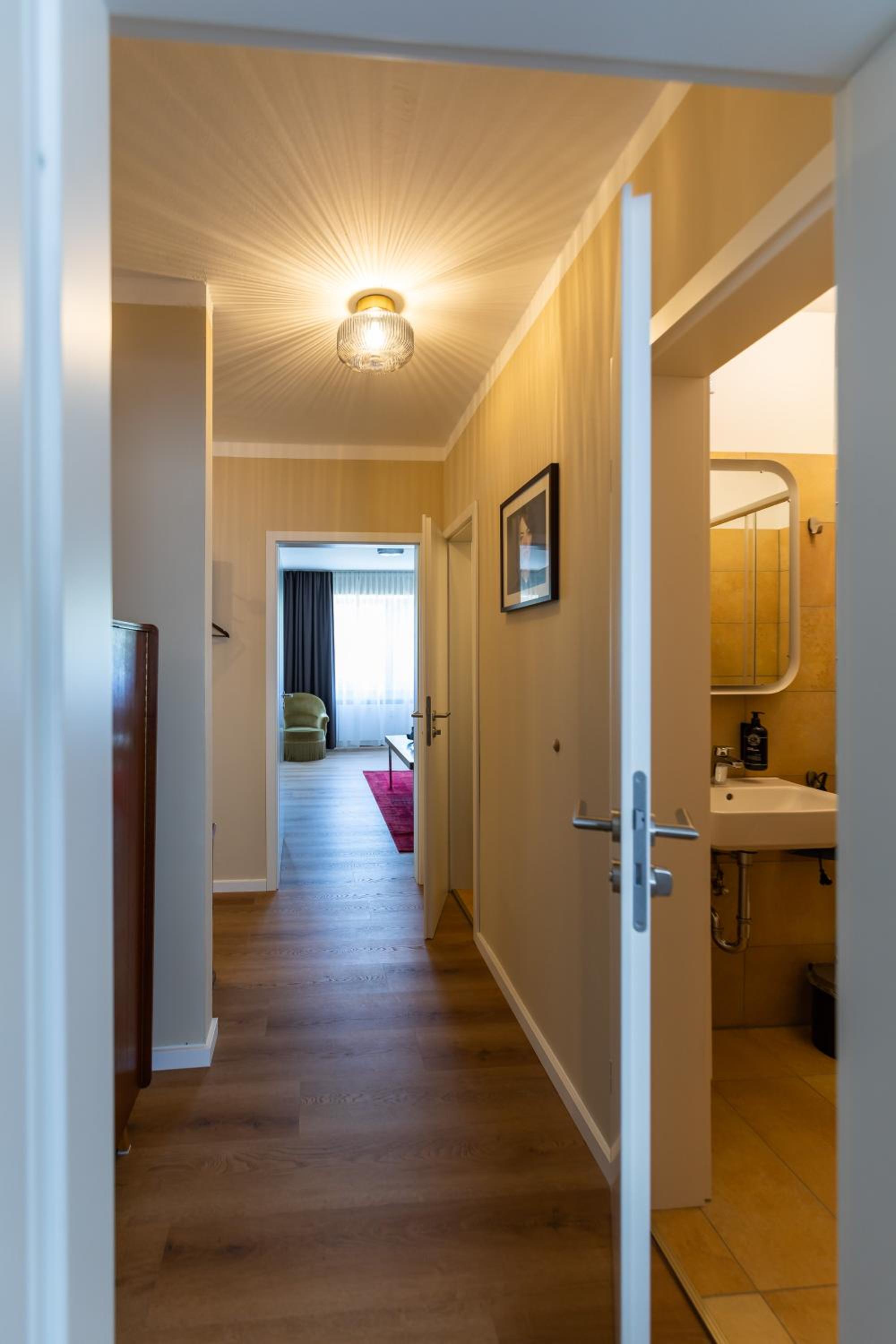 Two-Bedroom Apartment - Photo 23