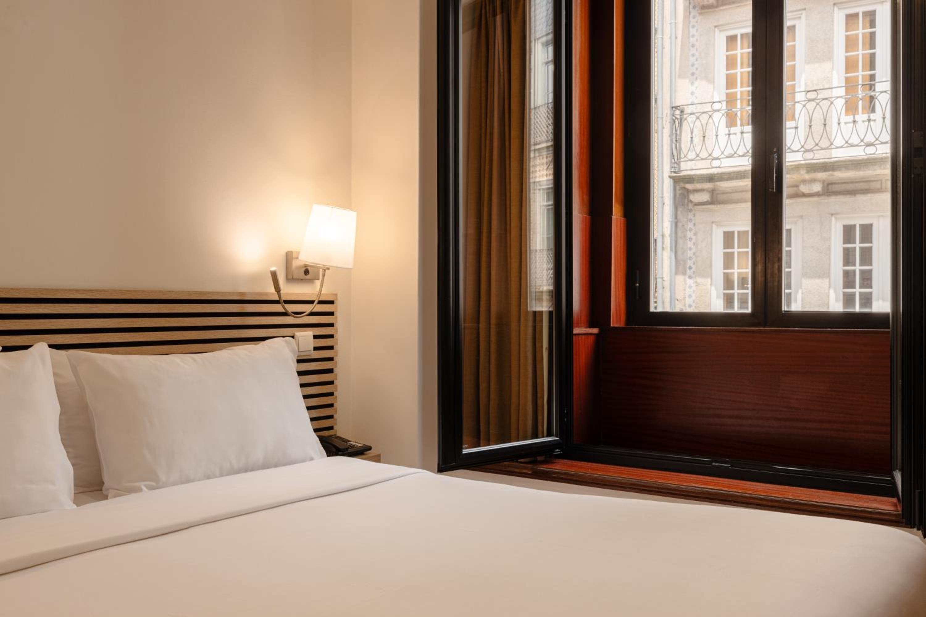 Double Room - Photo 11