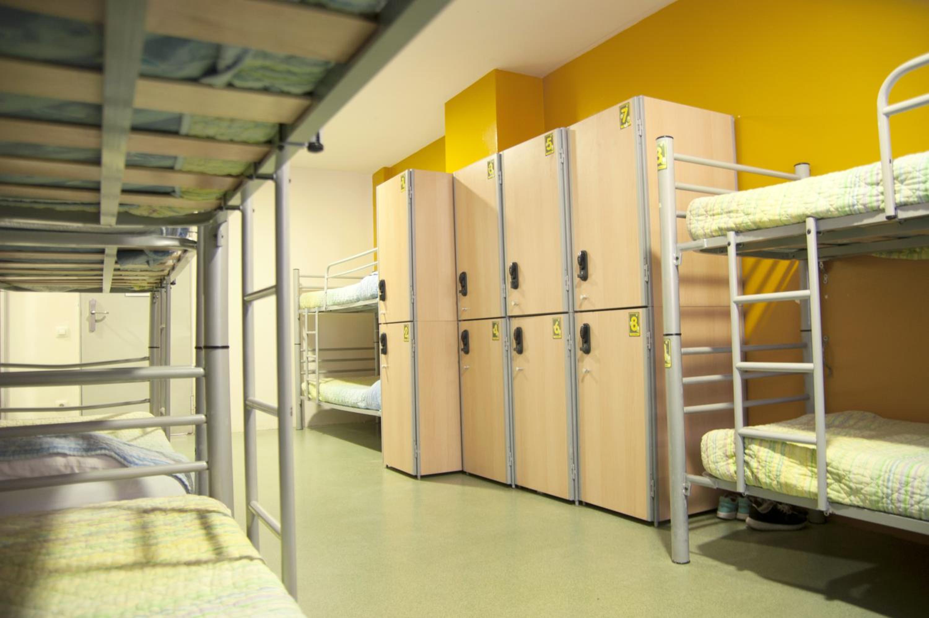 One Bed in a 12-Bed Shared Dormitory photo 2