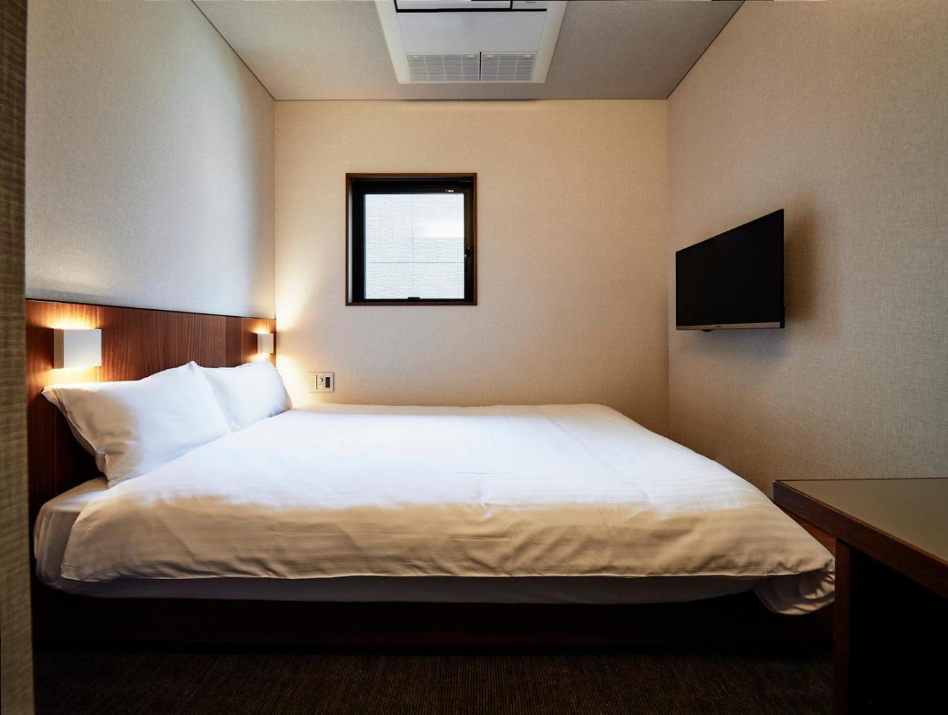 Standard Double Room - Photo 9