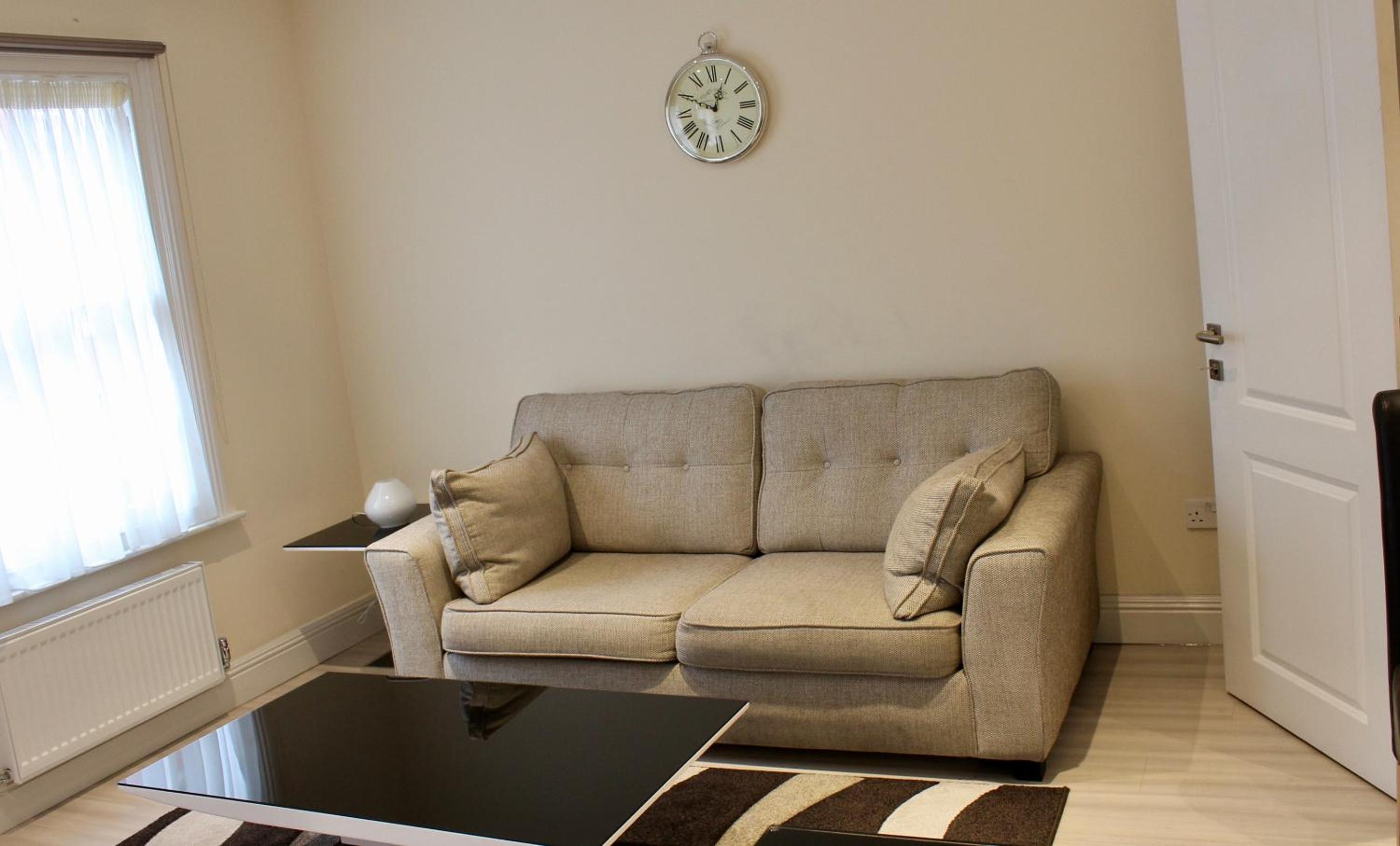 3rd Floor 1 Bedroom photo 3