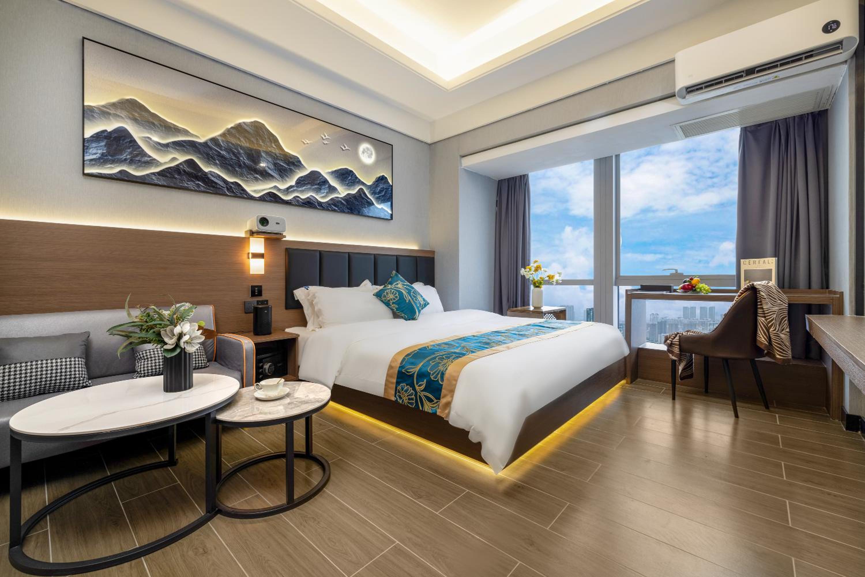 City View King Room