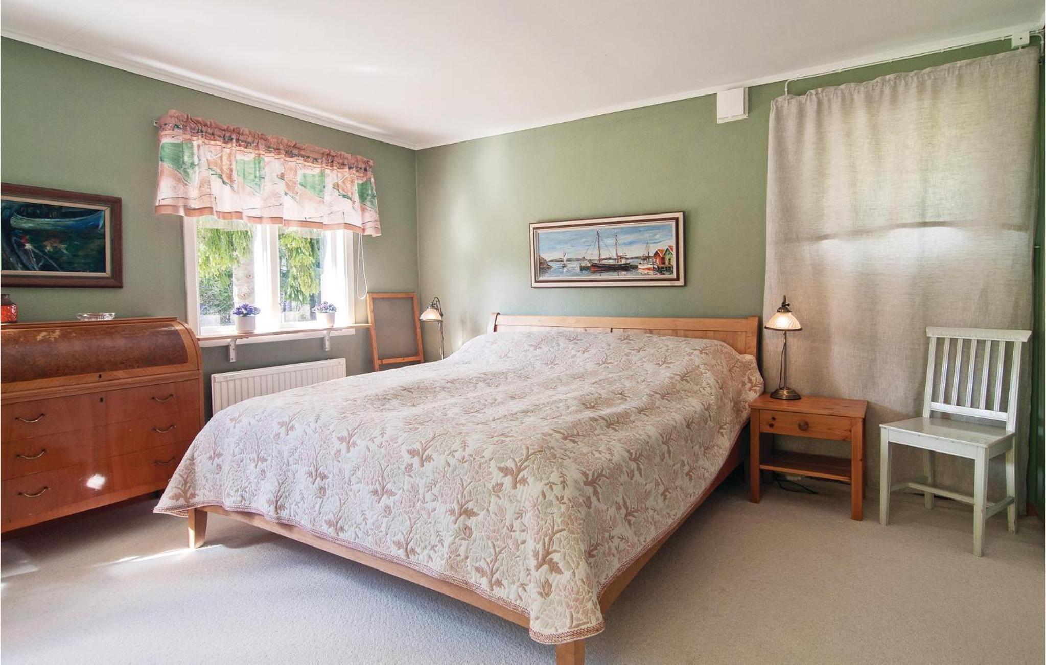 Two-Bedroom Holiday Home photo 2