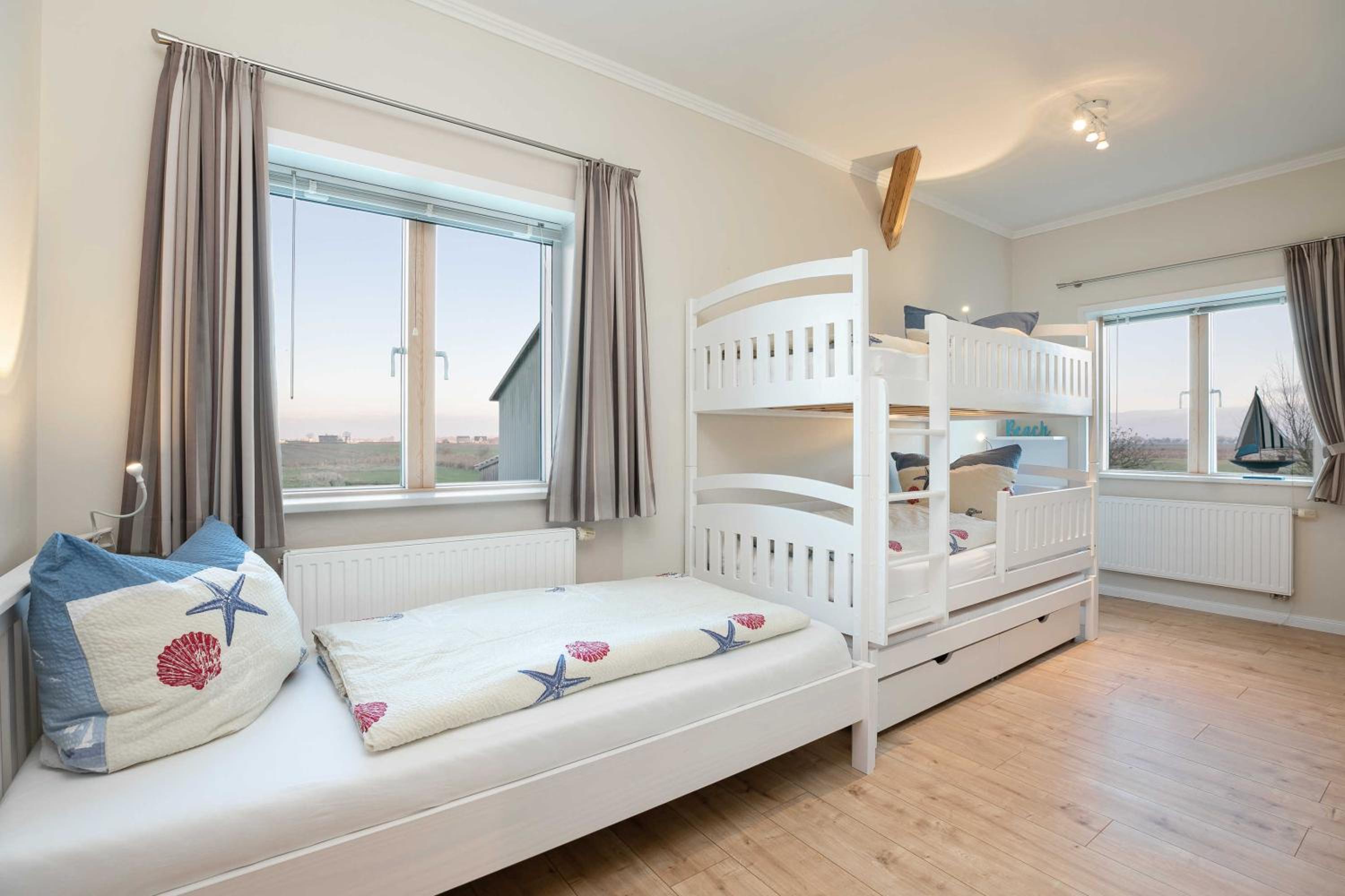 Five-Bedroom Apartment with Terrace photo 1