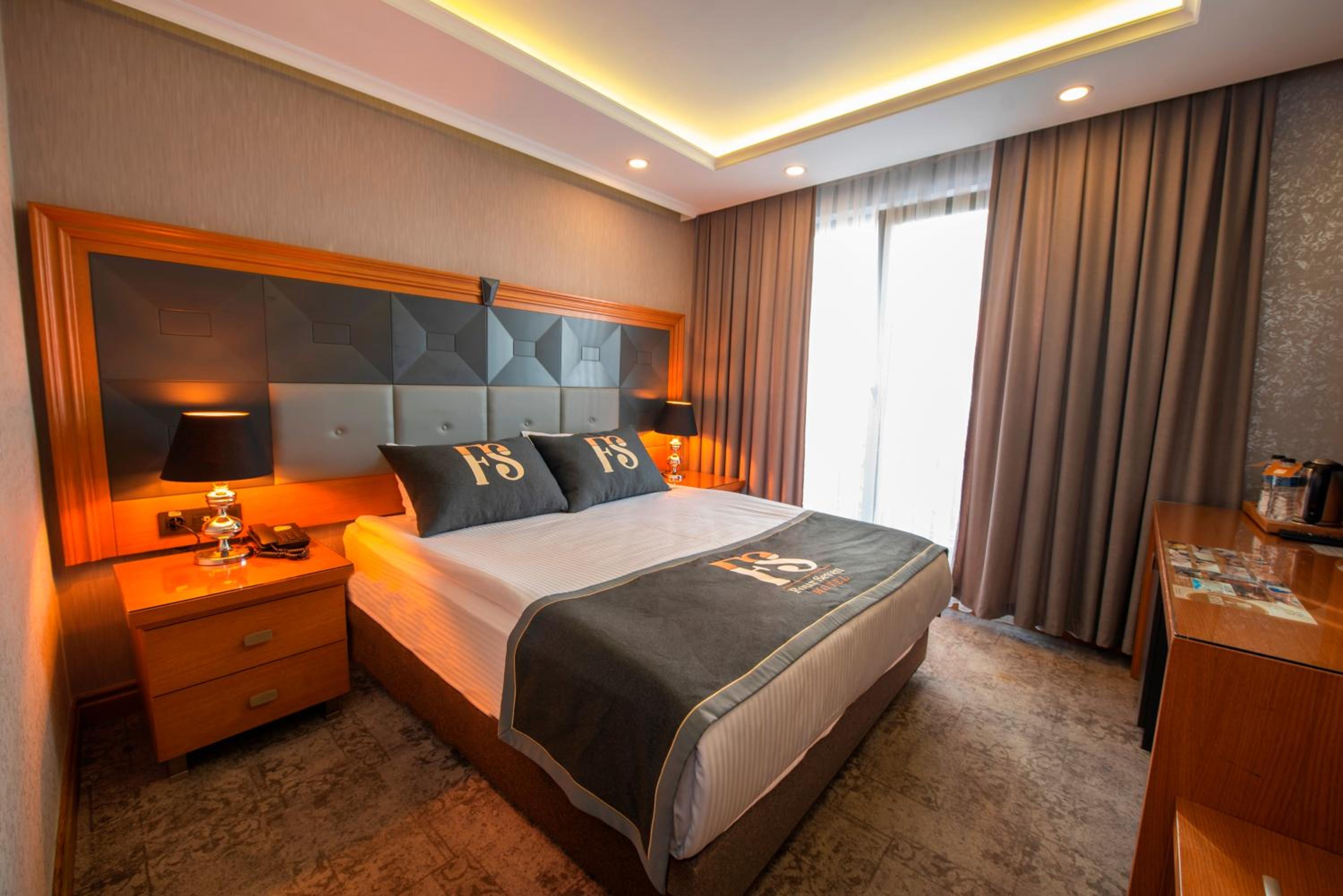 Standard Double or Twin Room with Balcony photo 3