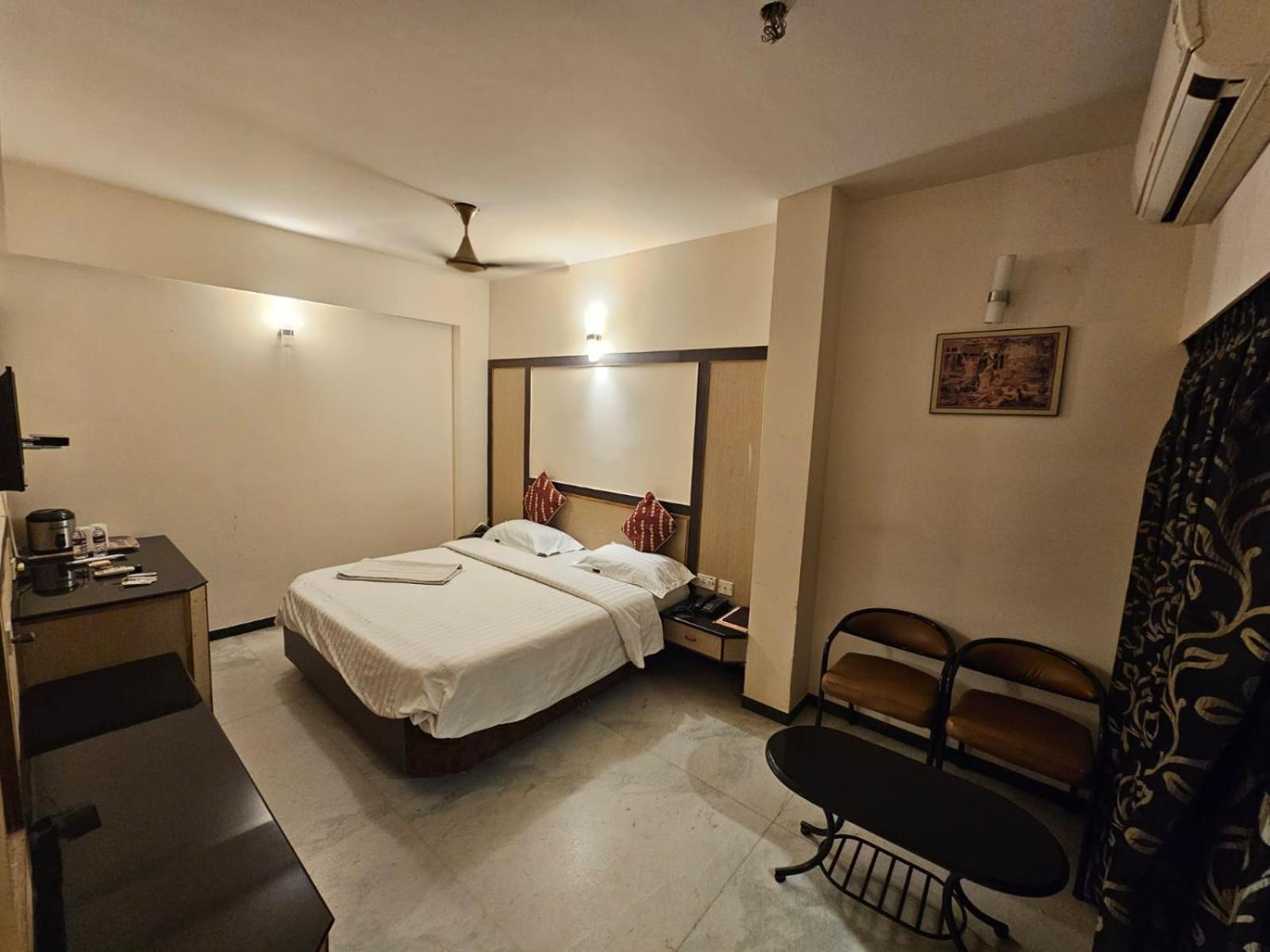 Double Room - Photo 1