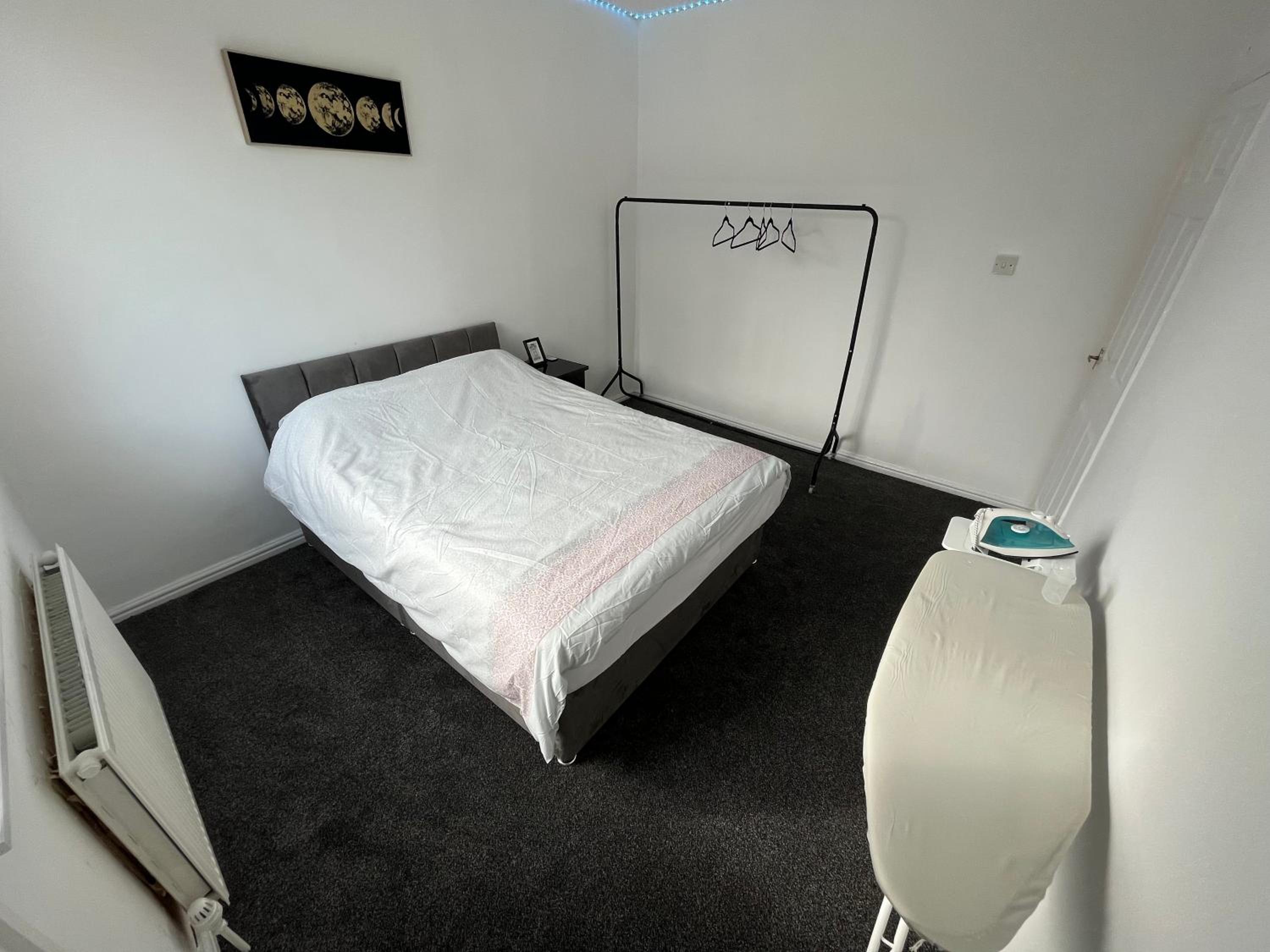 Three-Bedroom House photo 2
