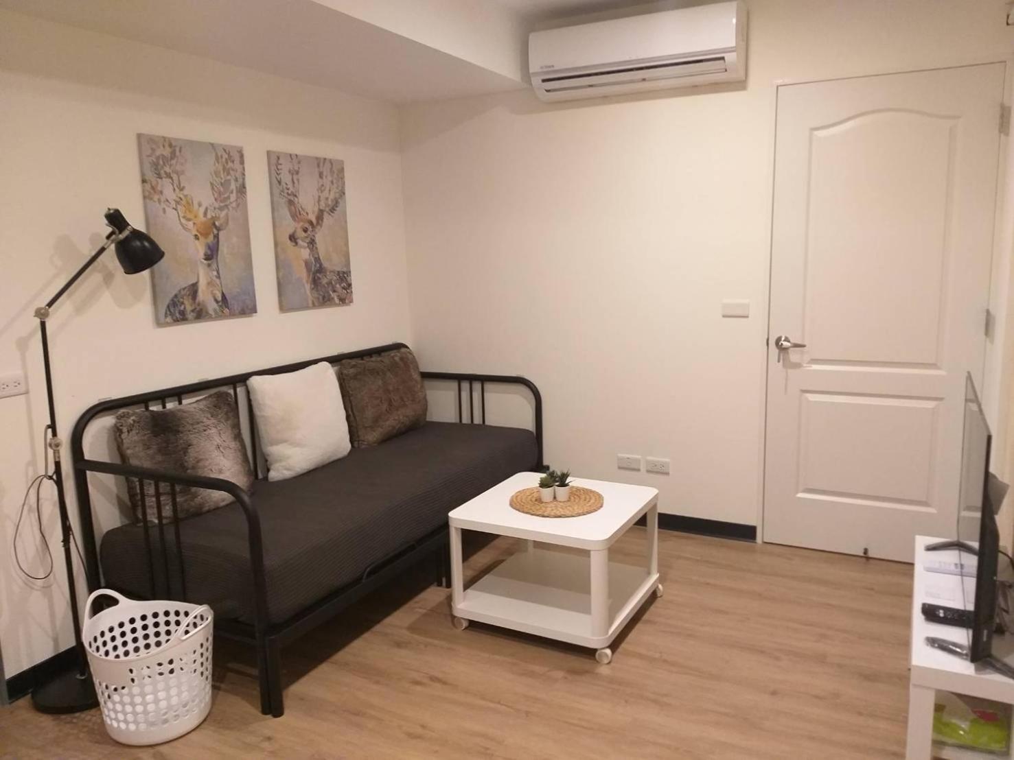 Studio with Sofa Bed