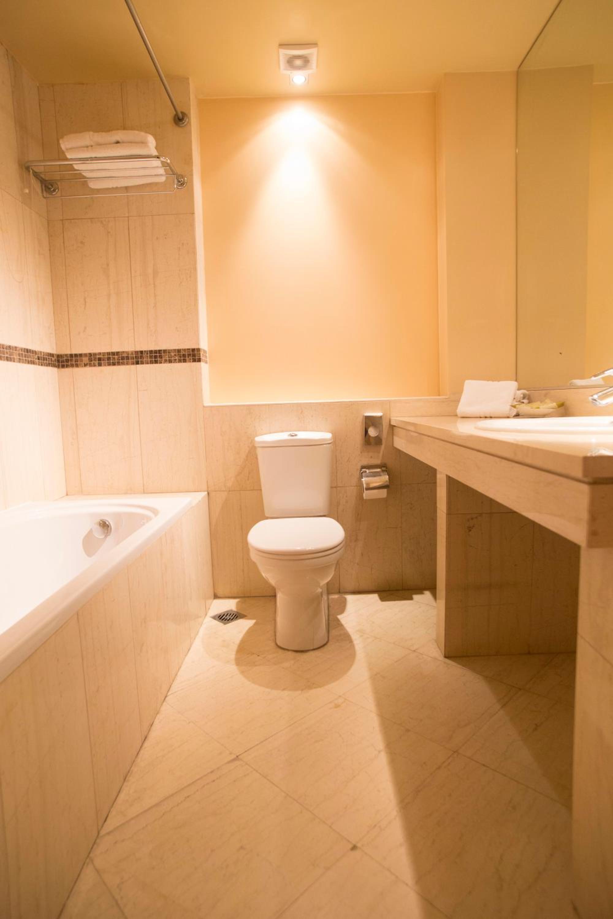Double Room - Photo 4