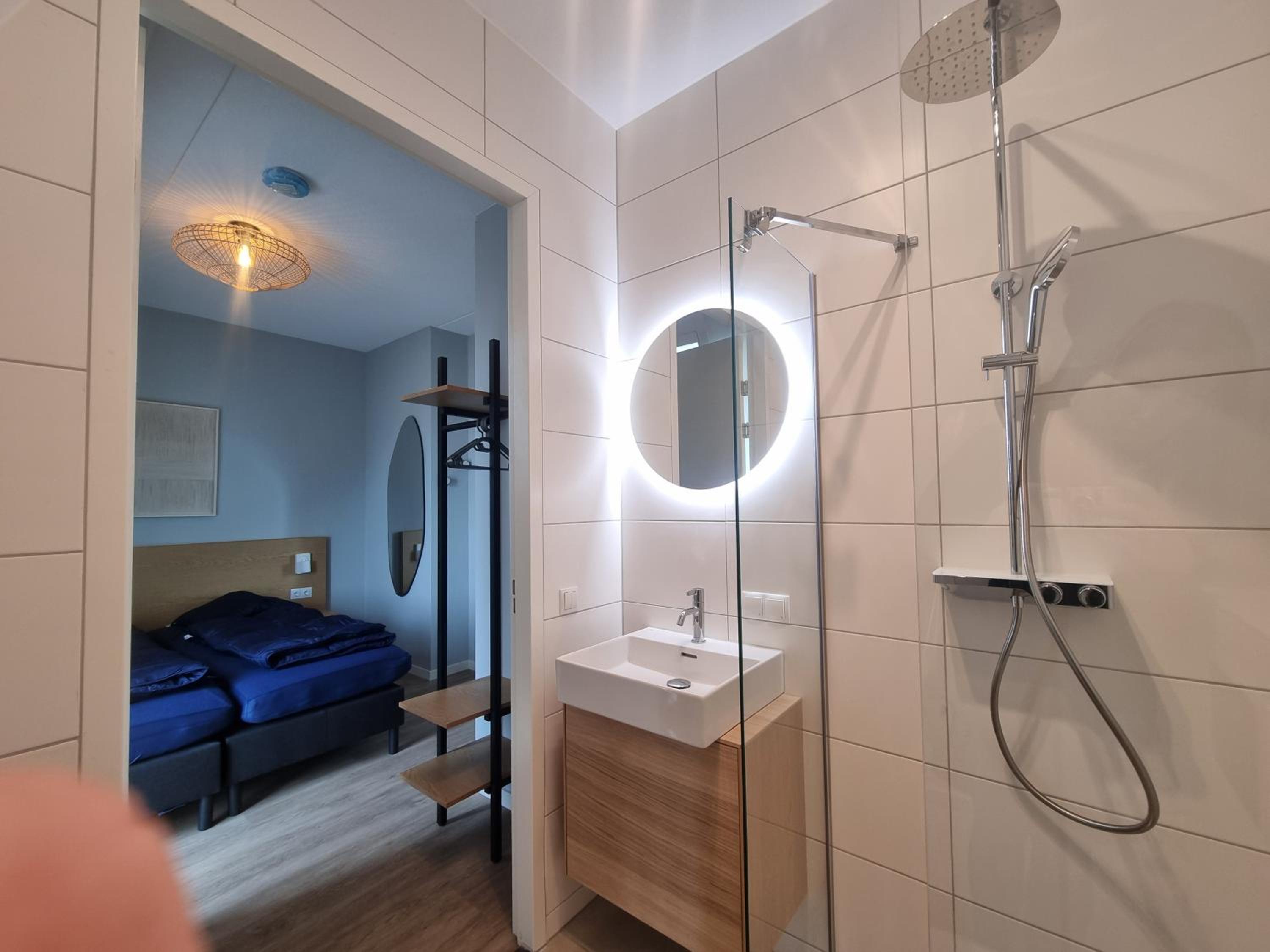 Three-Bedroom Apartment - Photo 4