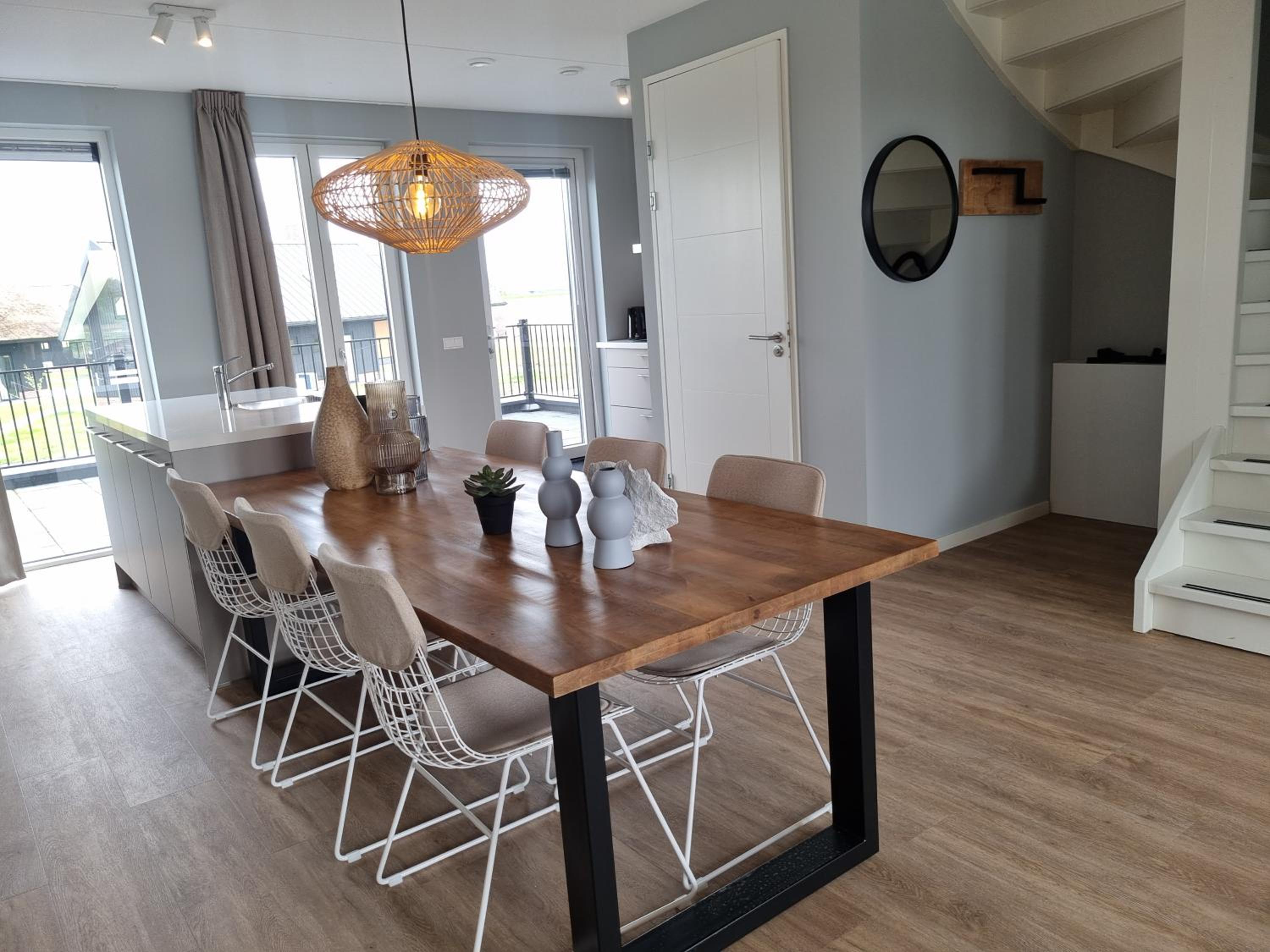 Three-Bedroom Apartment - Photo 16