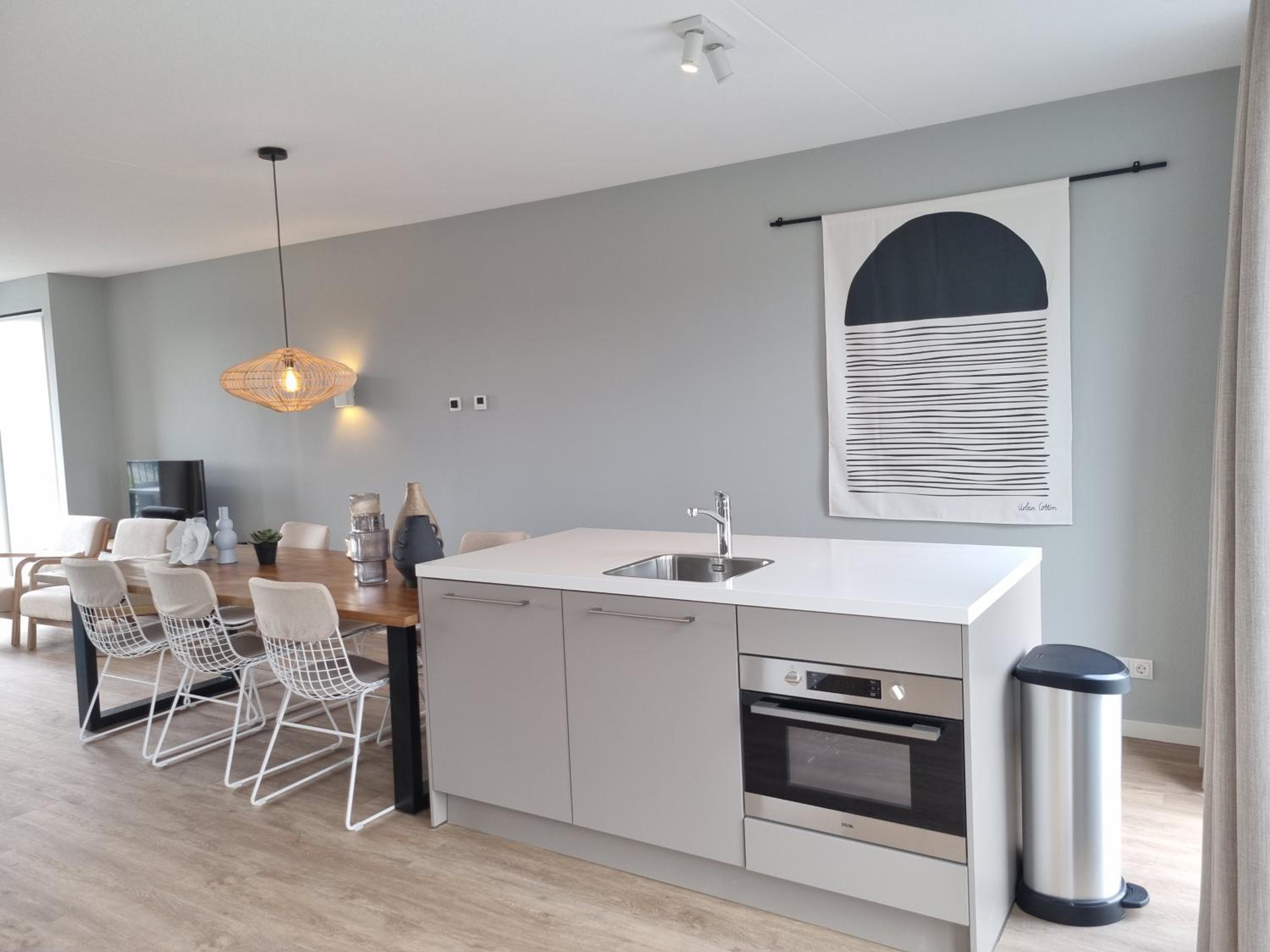 Three-Bedroom Apartment - Photo 7
