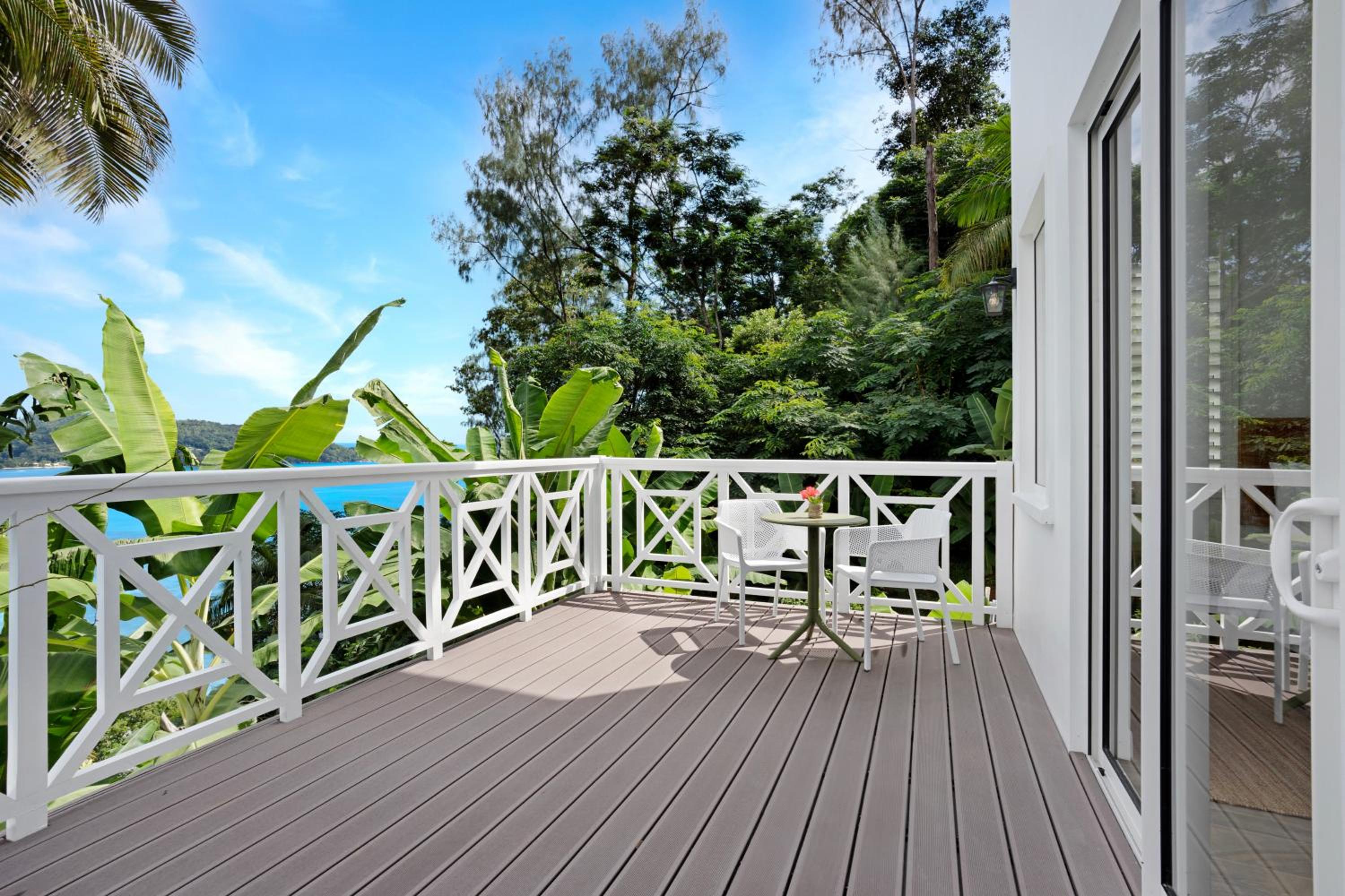 King Room with Pool View photo 2