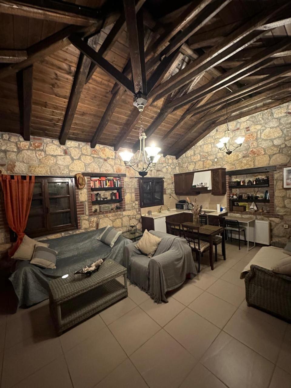 One-Bedroom House photo 3