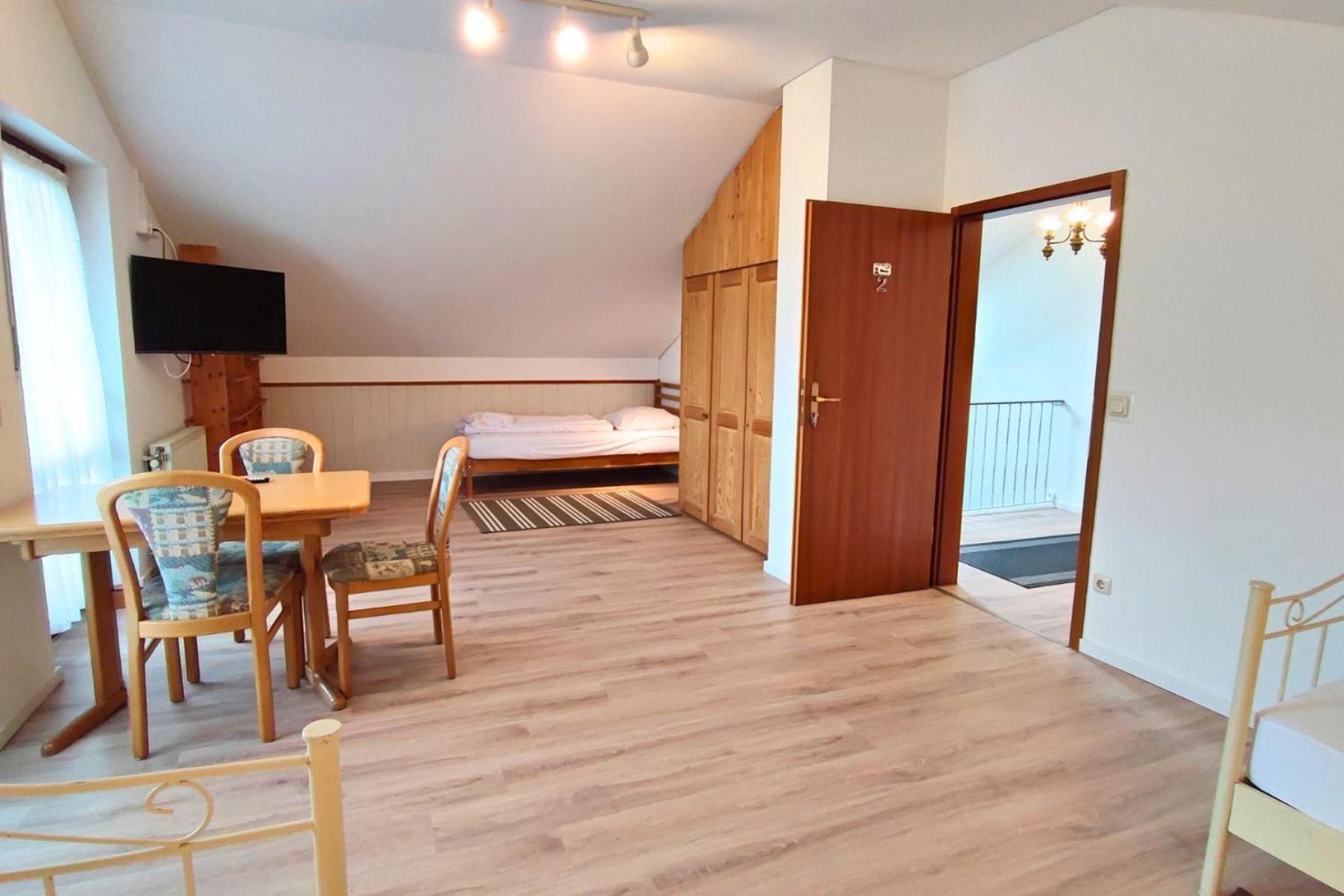 Apartment with Balcony photo 3
