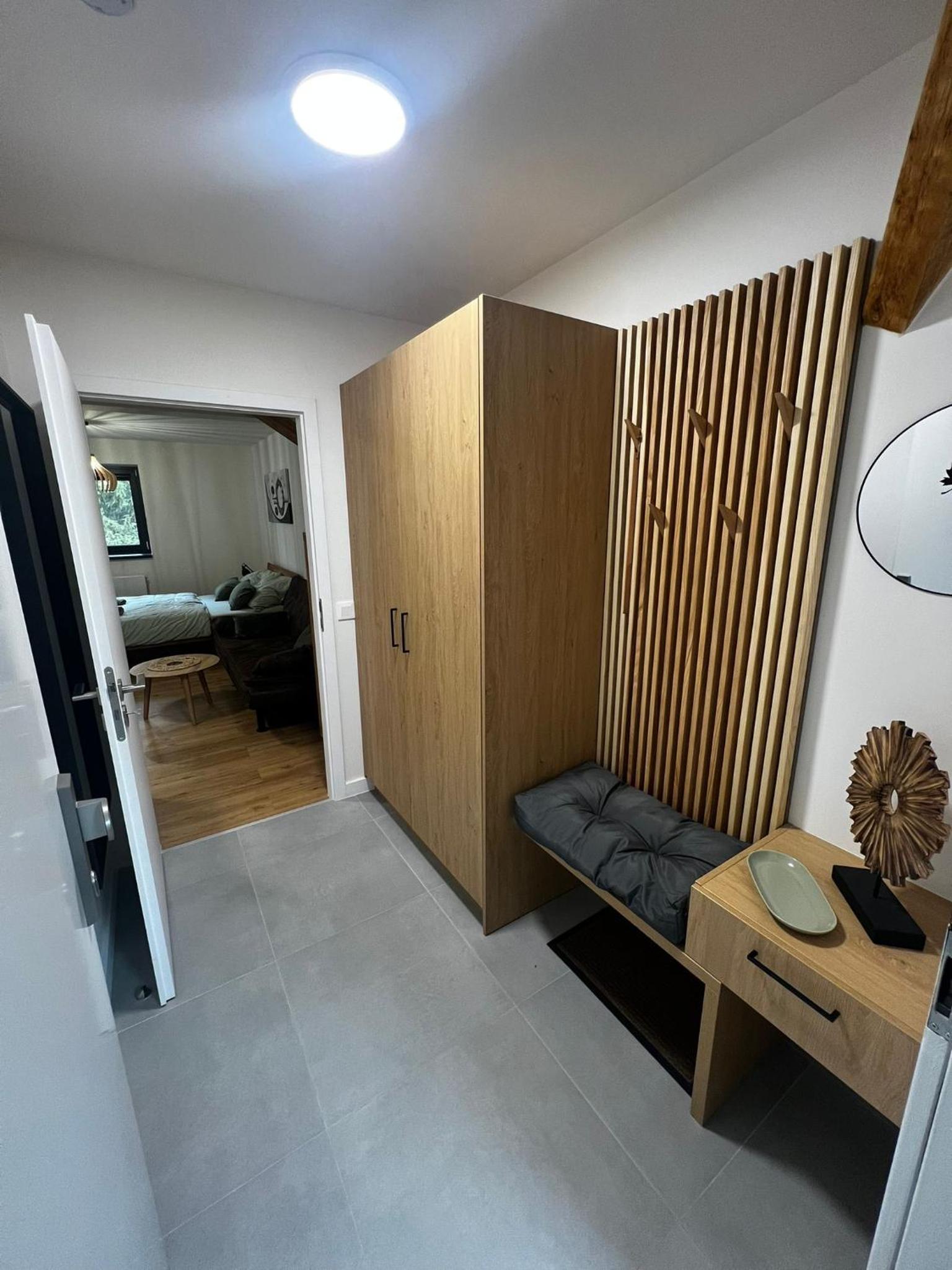 Studio Apartment with One Double Bed photo 3